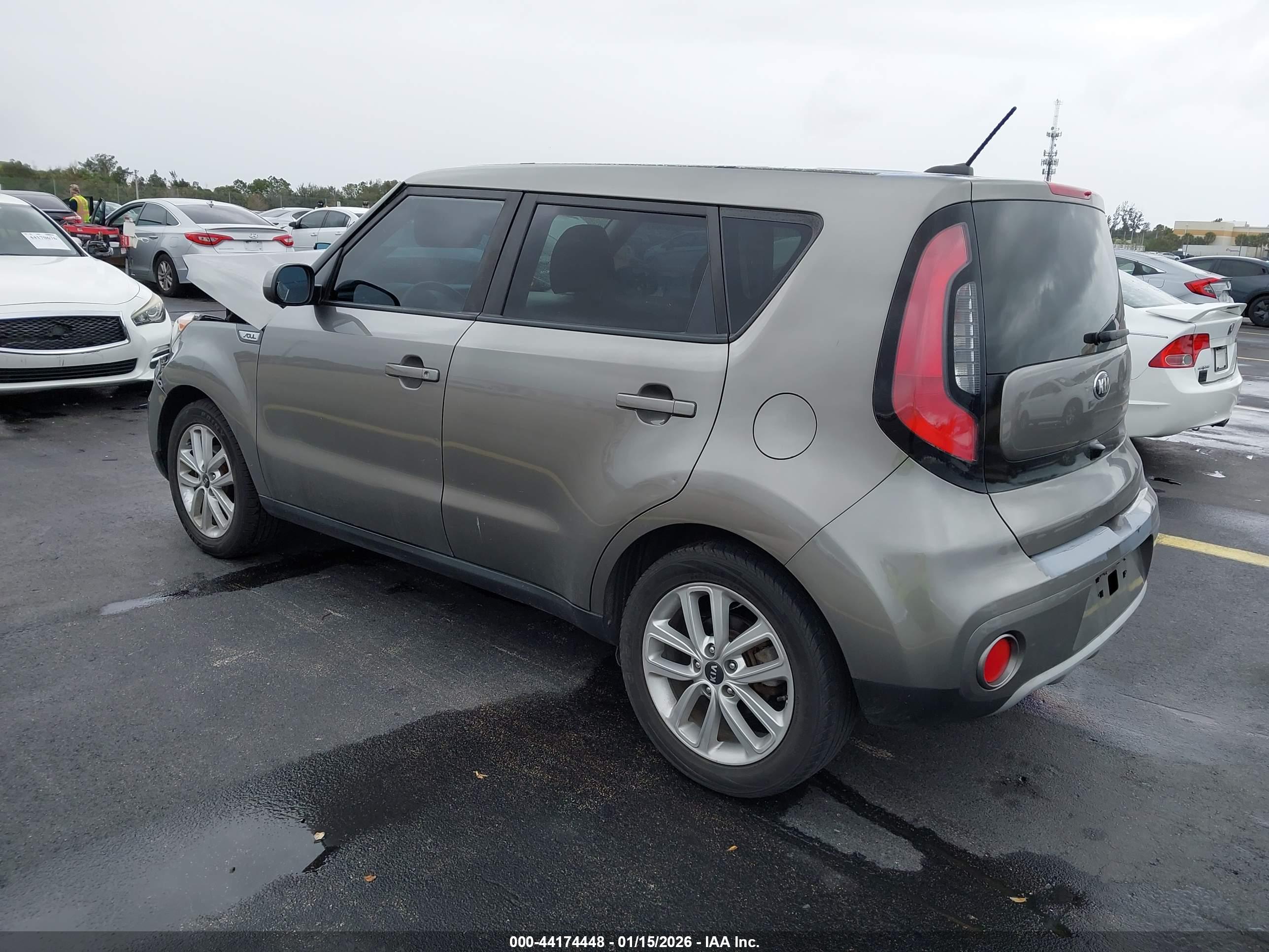 KIA SOUL image 3