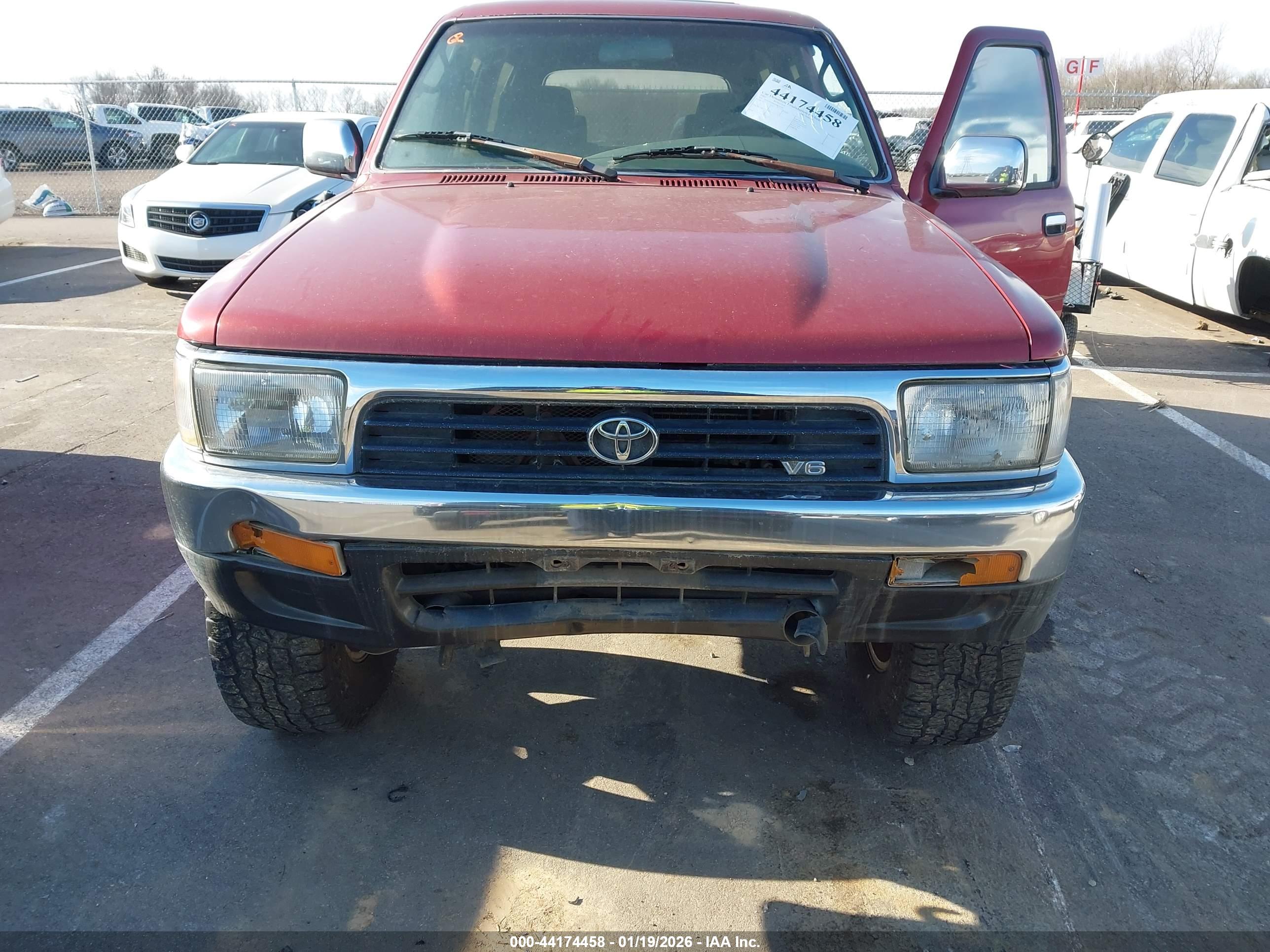 TOYOTA 4RUNNER image 6