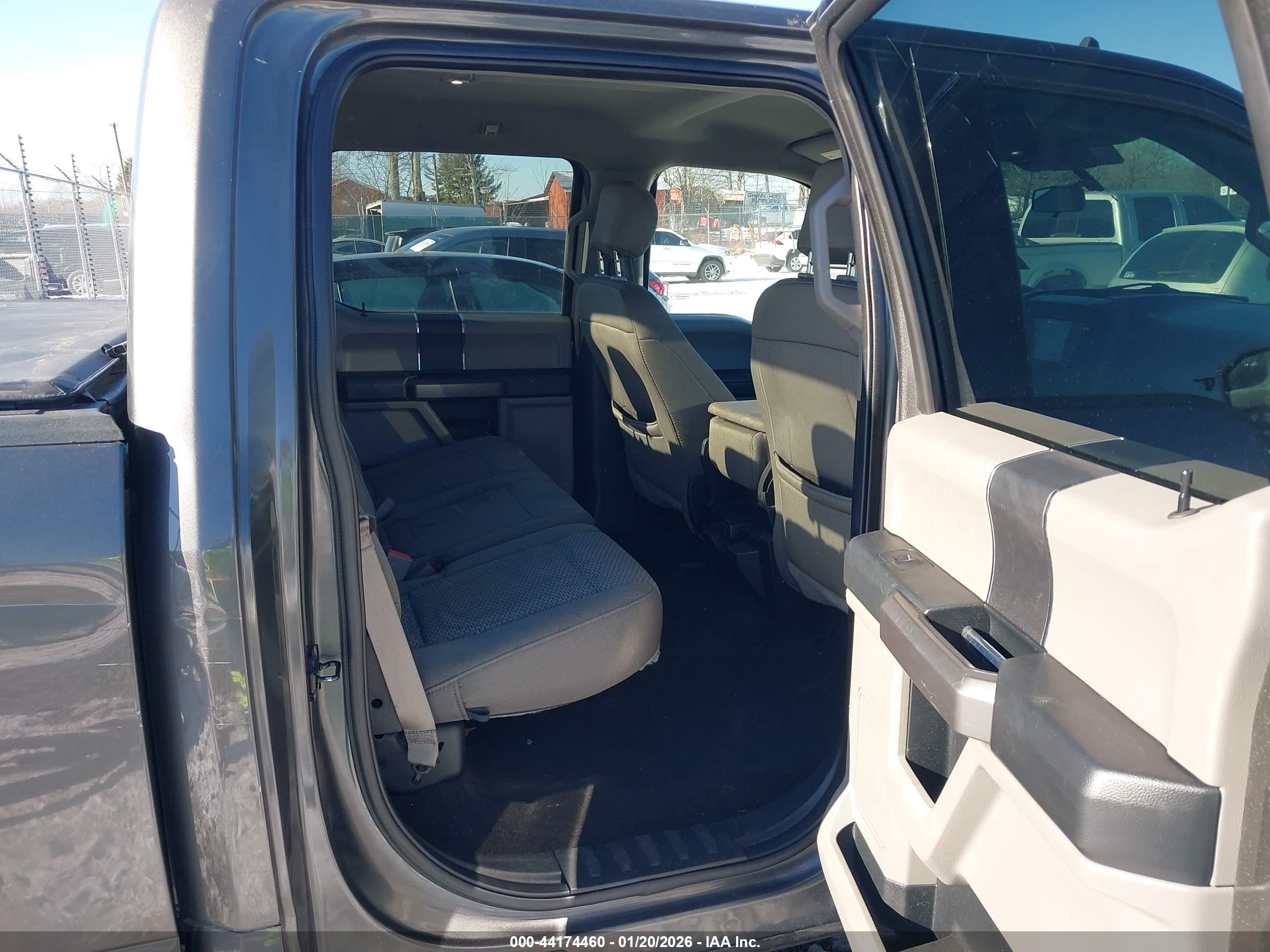 FORD F-150 image 8