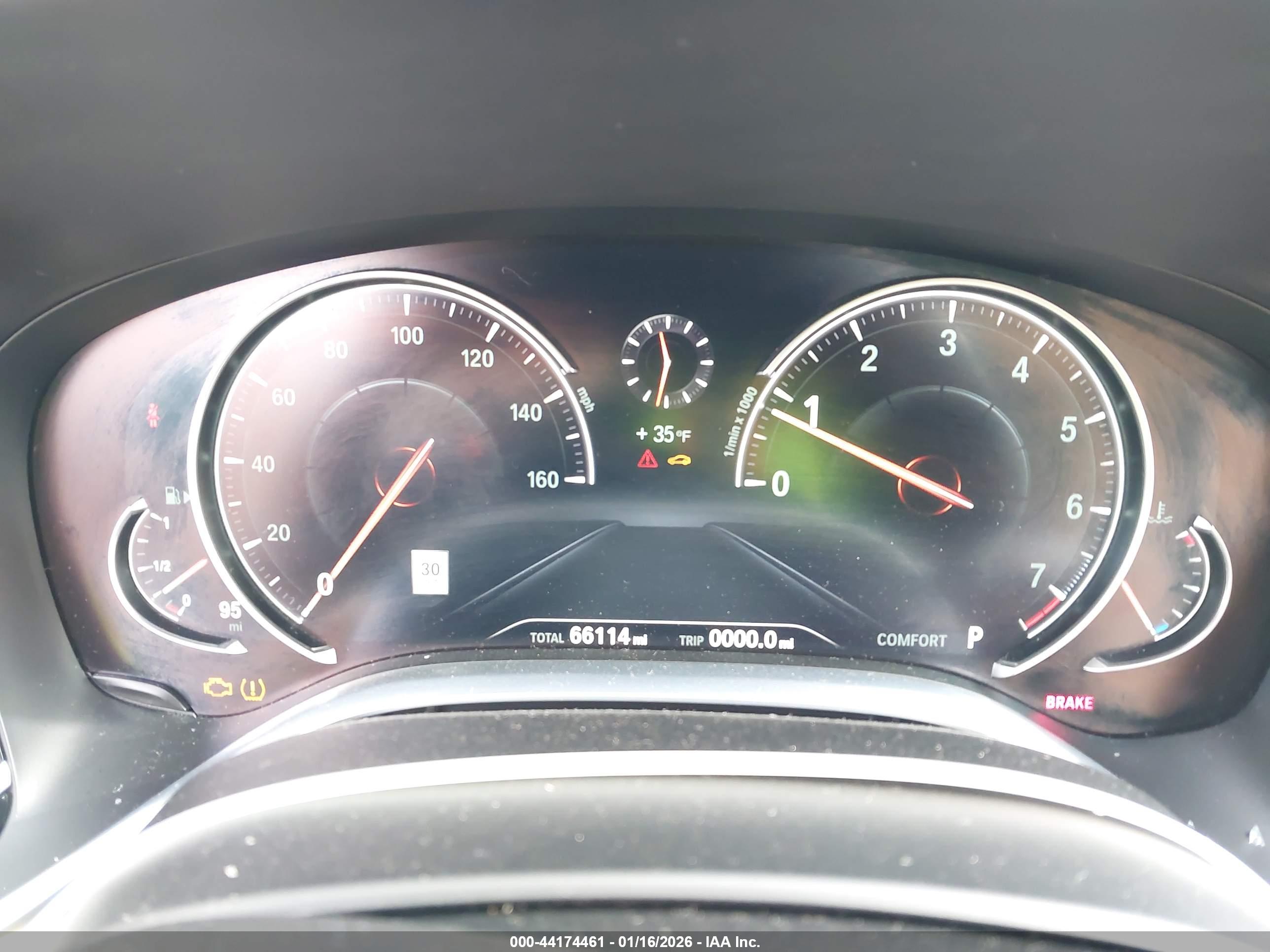 BMW 750I image 7