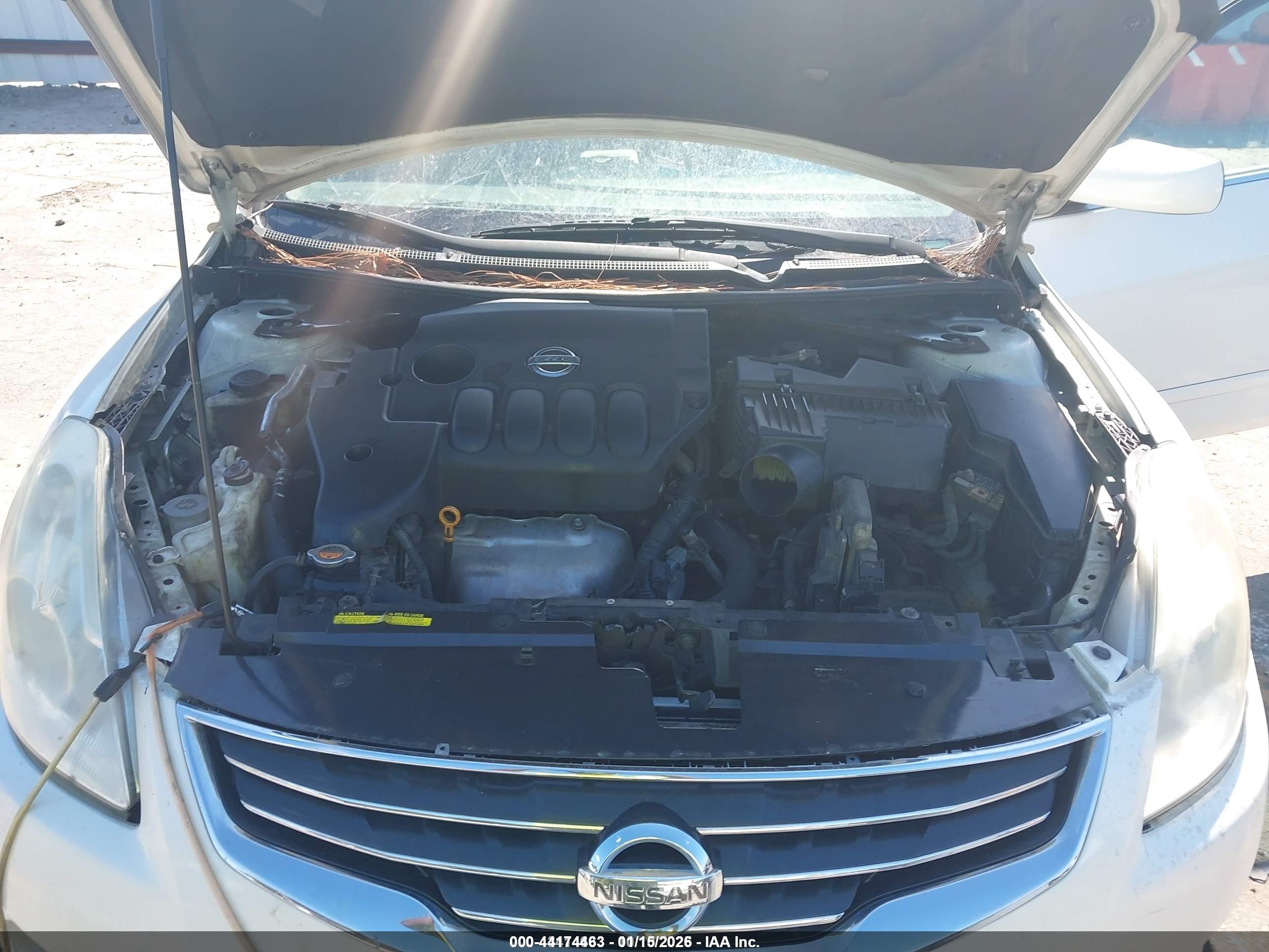 NISSAN ALTIMA image 10