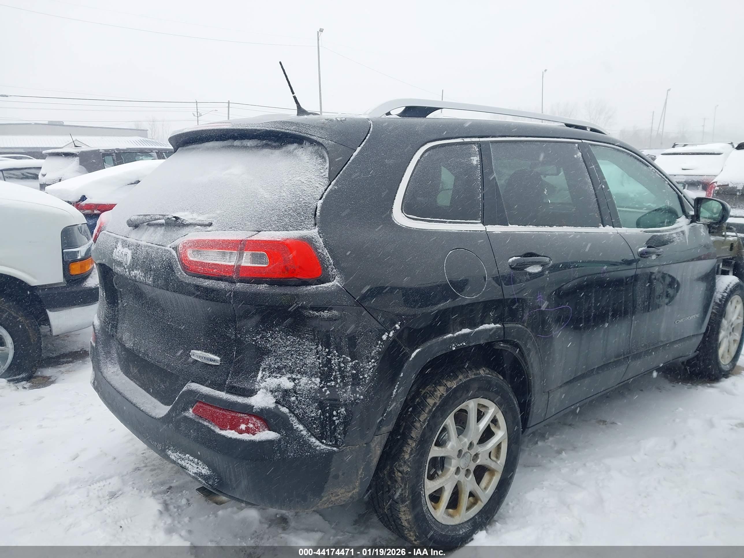 JEEP CHEROKEE image 4
