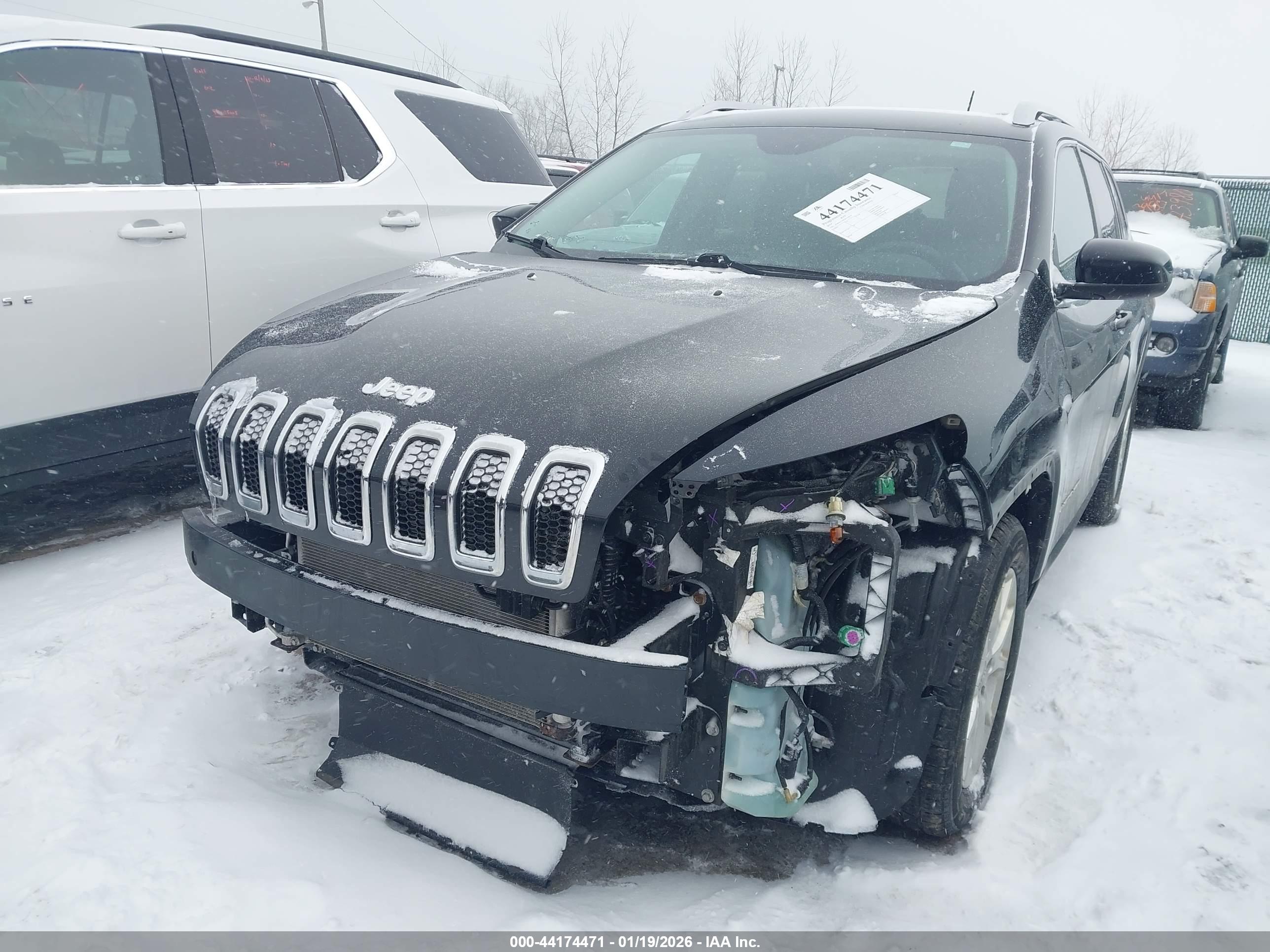 JEEP CHEROKEE image 6
