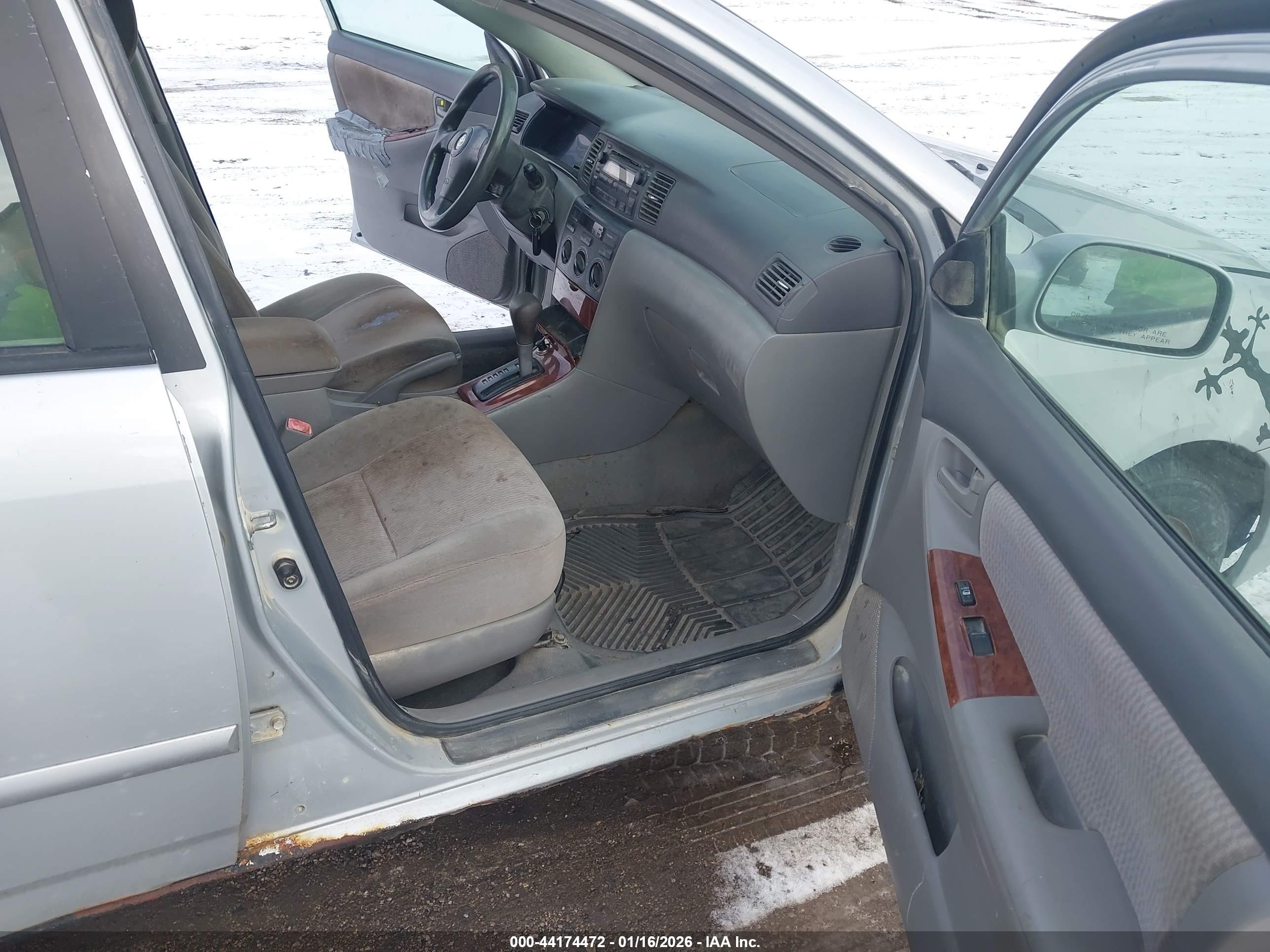 TOYOTA COROLLA image 5