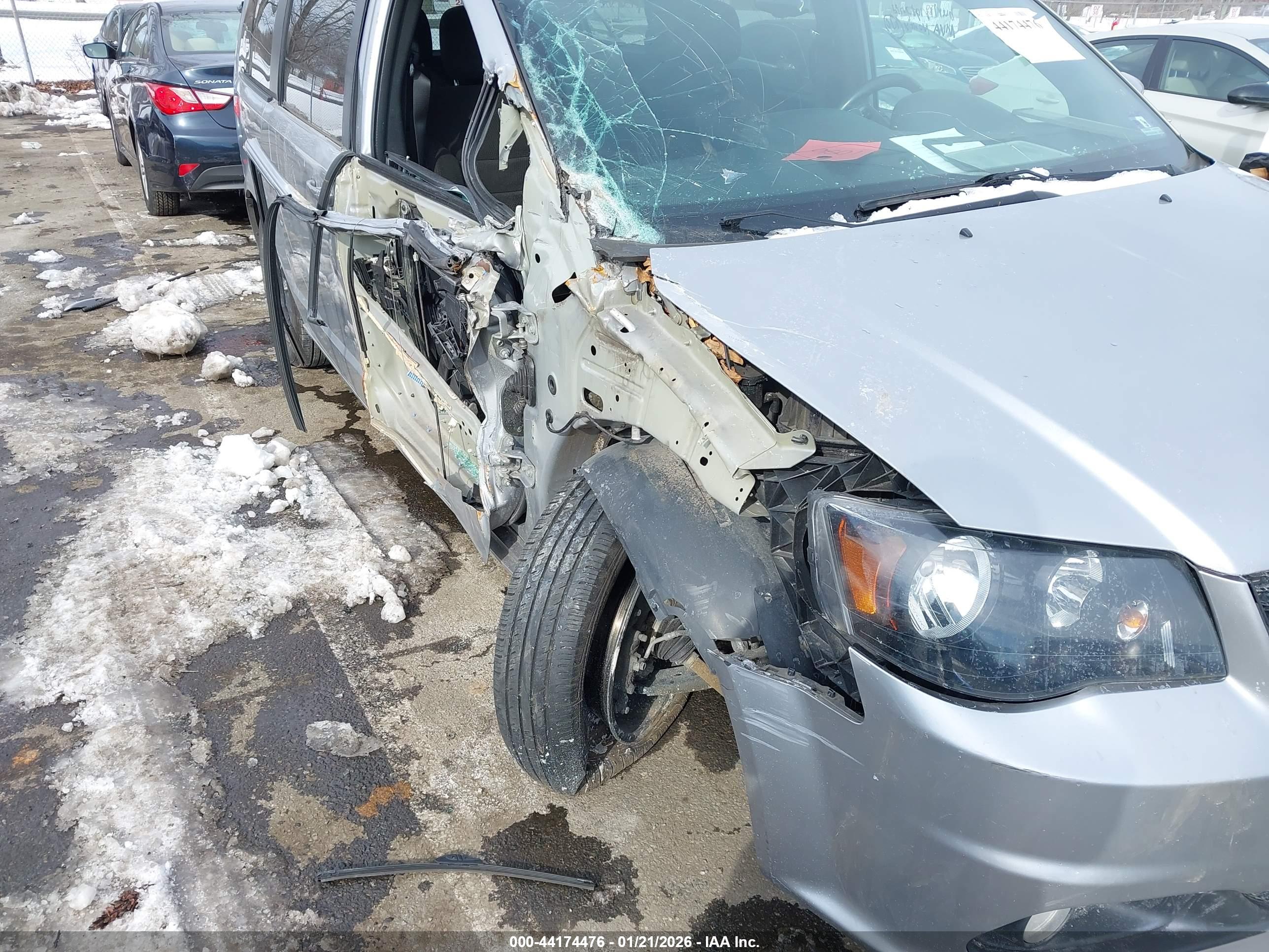 DODGE GRAND image 6