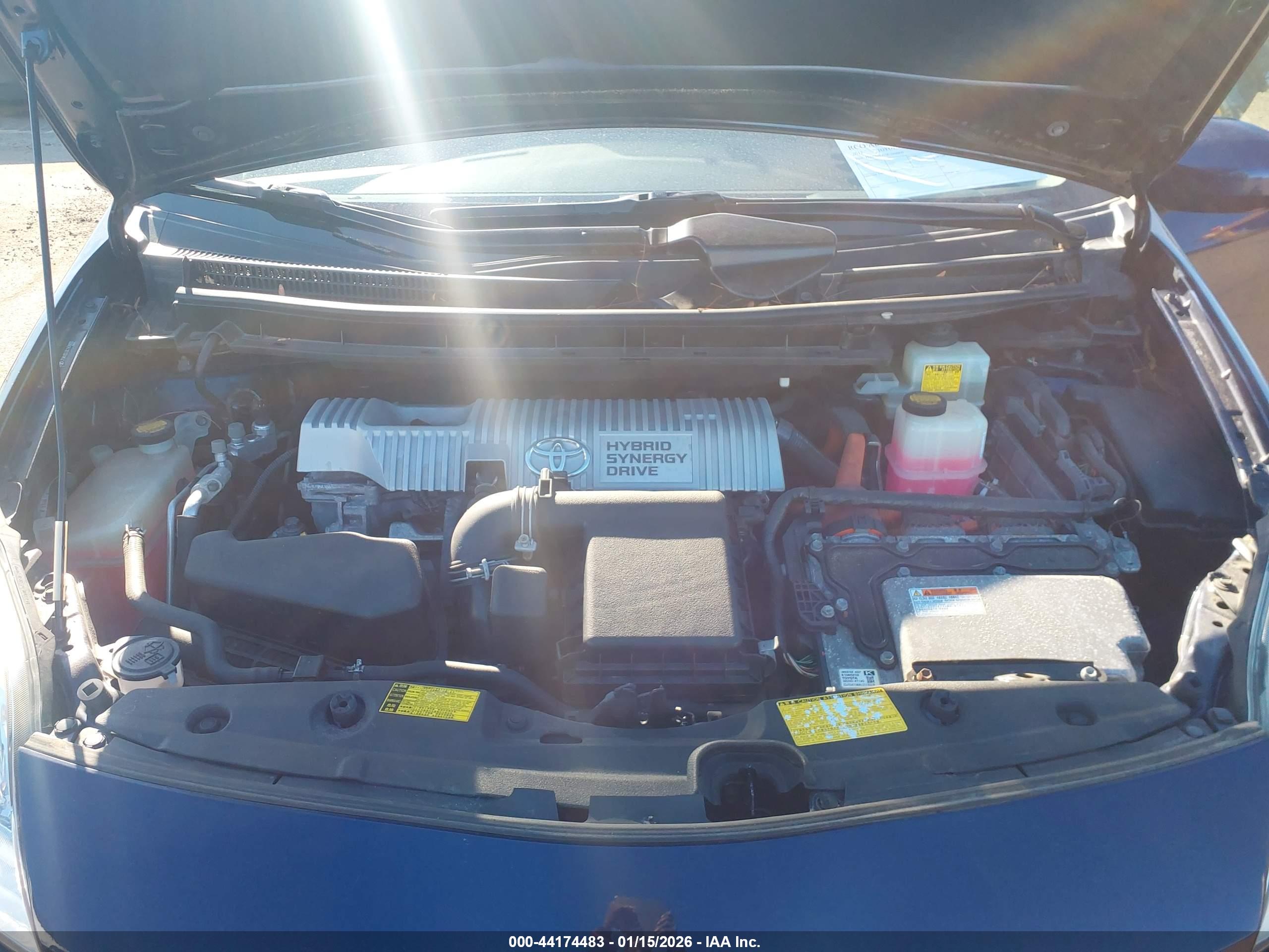 TOYOTA PRIUS image 10