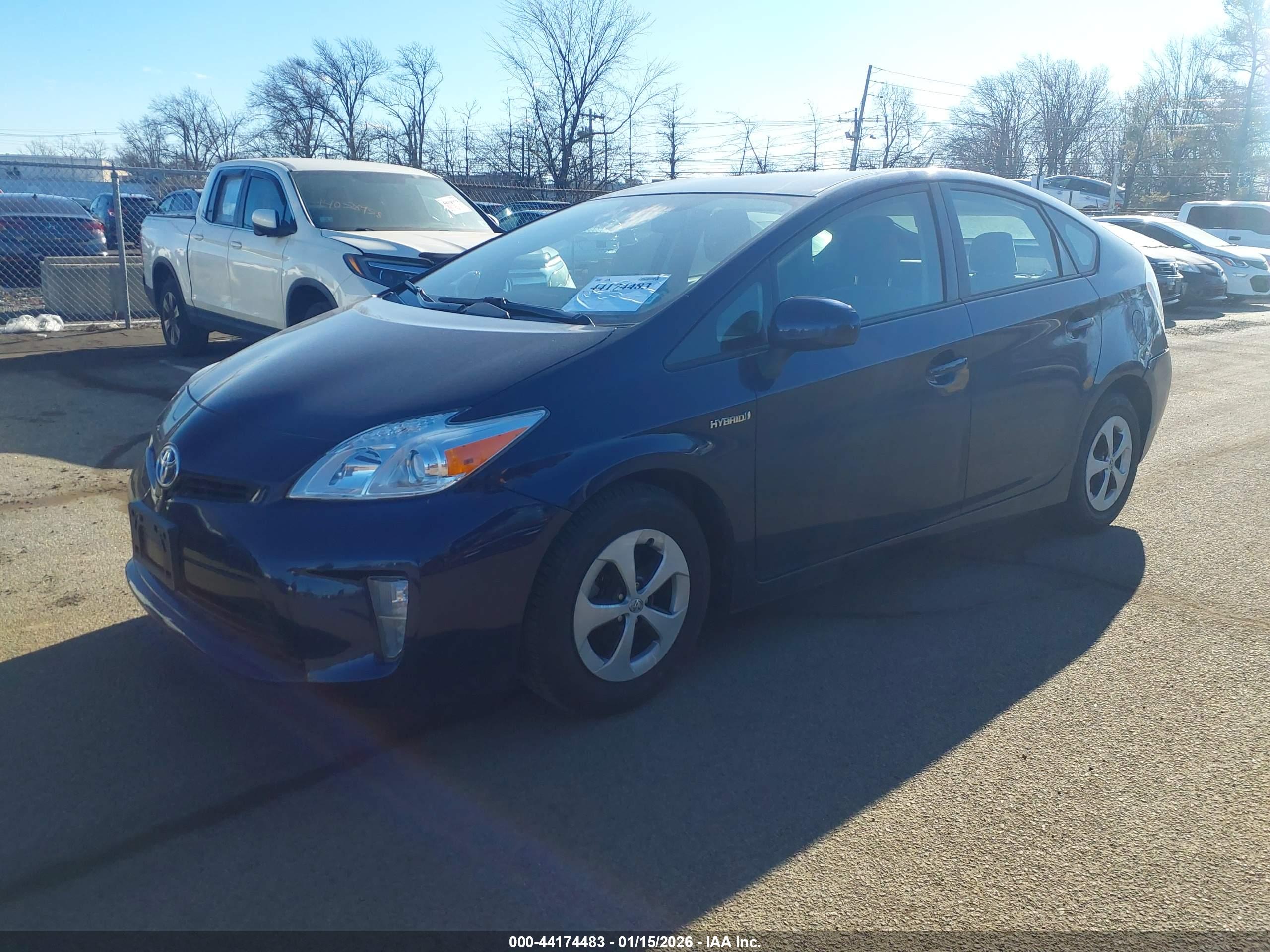 TOYOTA PRIUS image 2