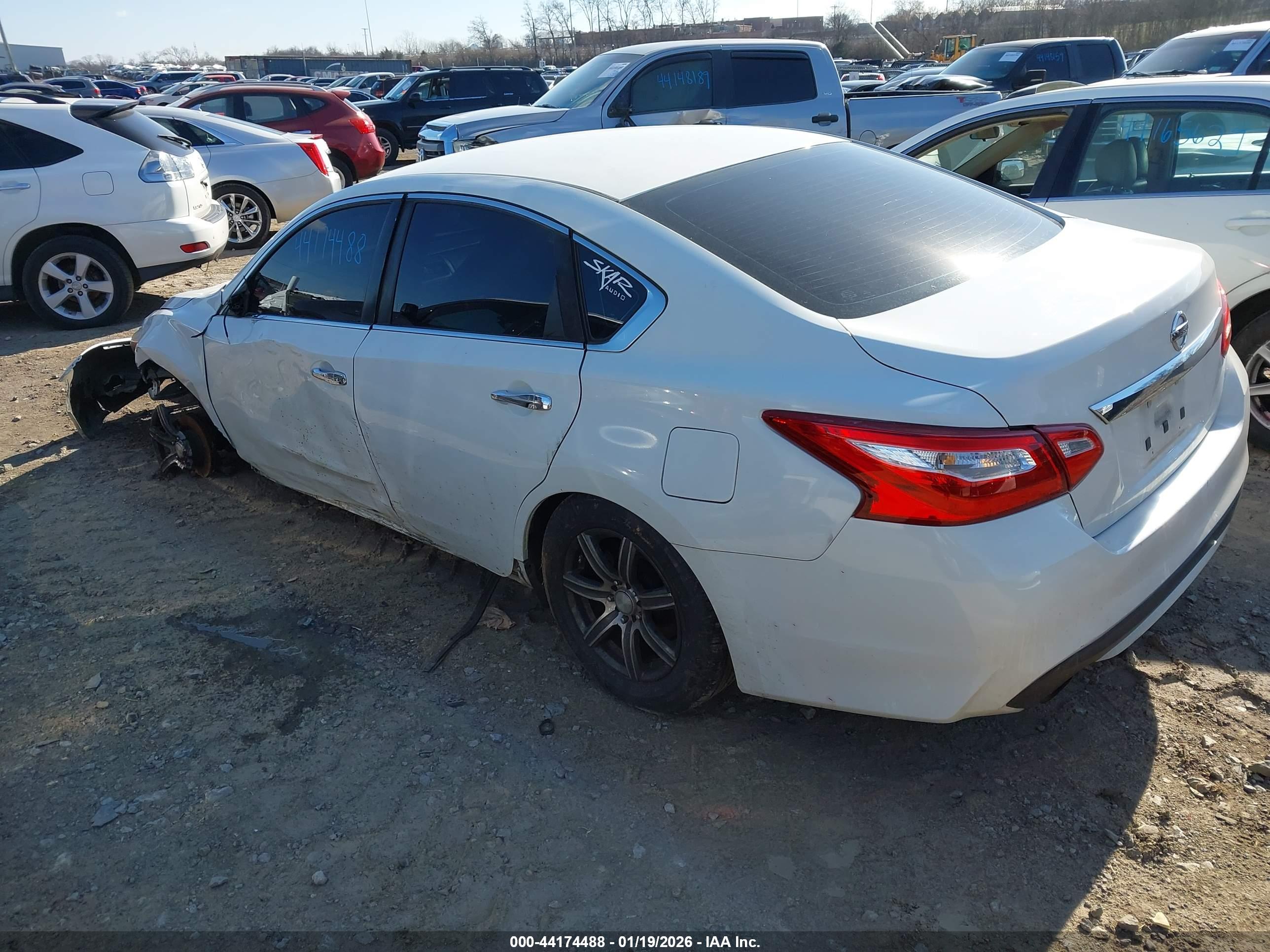 NISSAN ALTIMA image 3