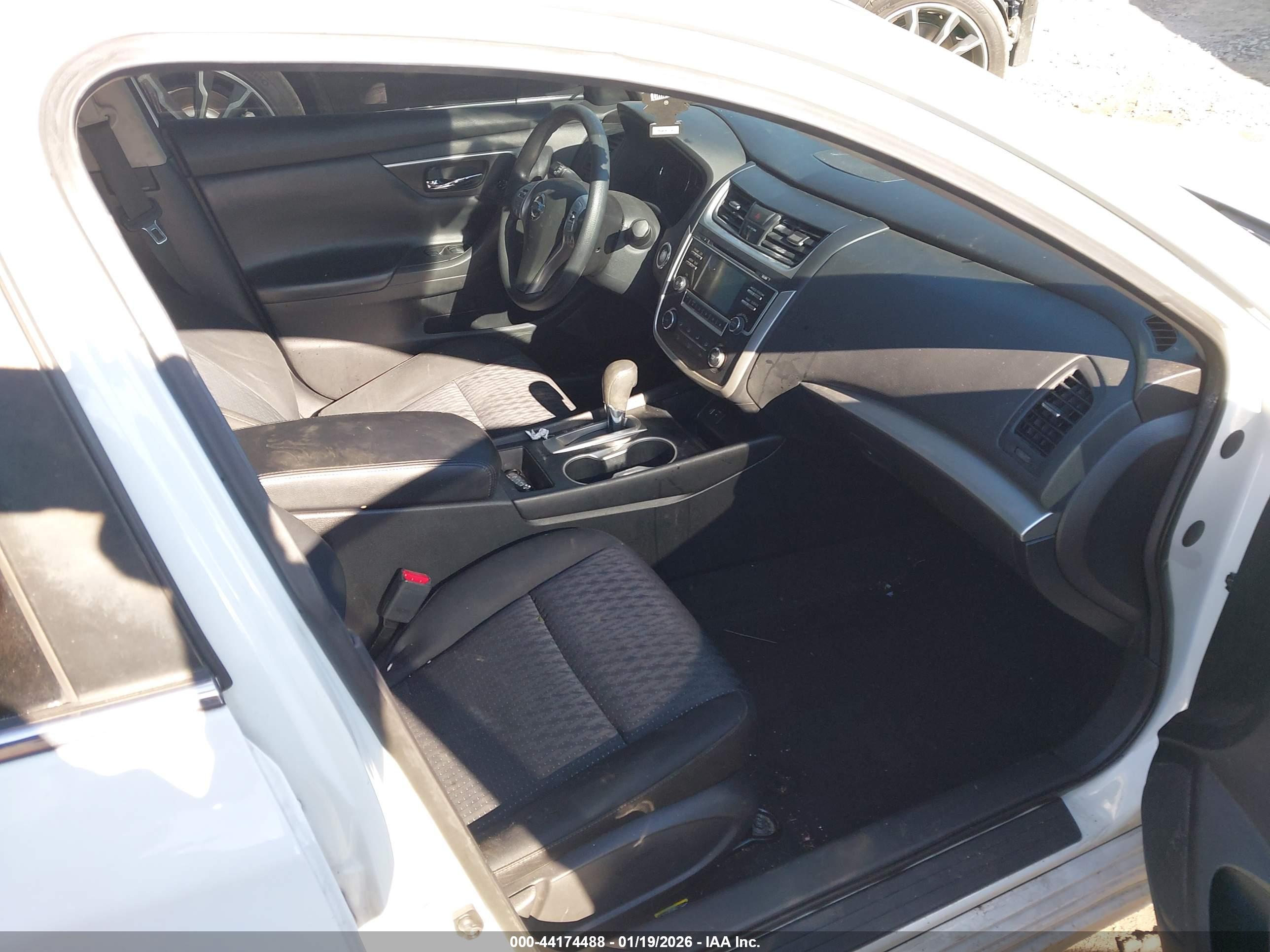 NISSAN ALTIMA image 5