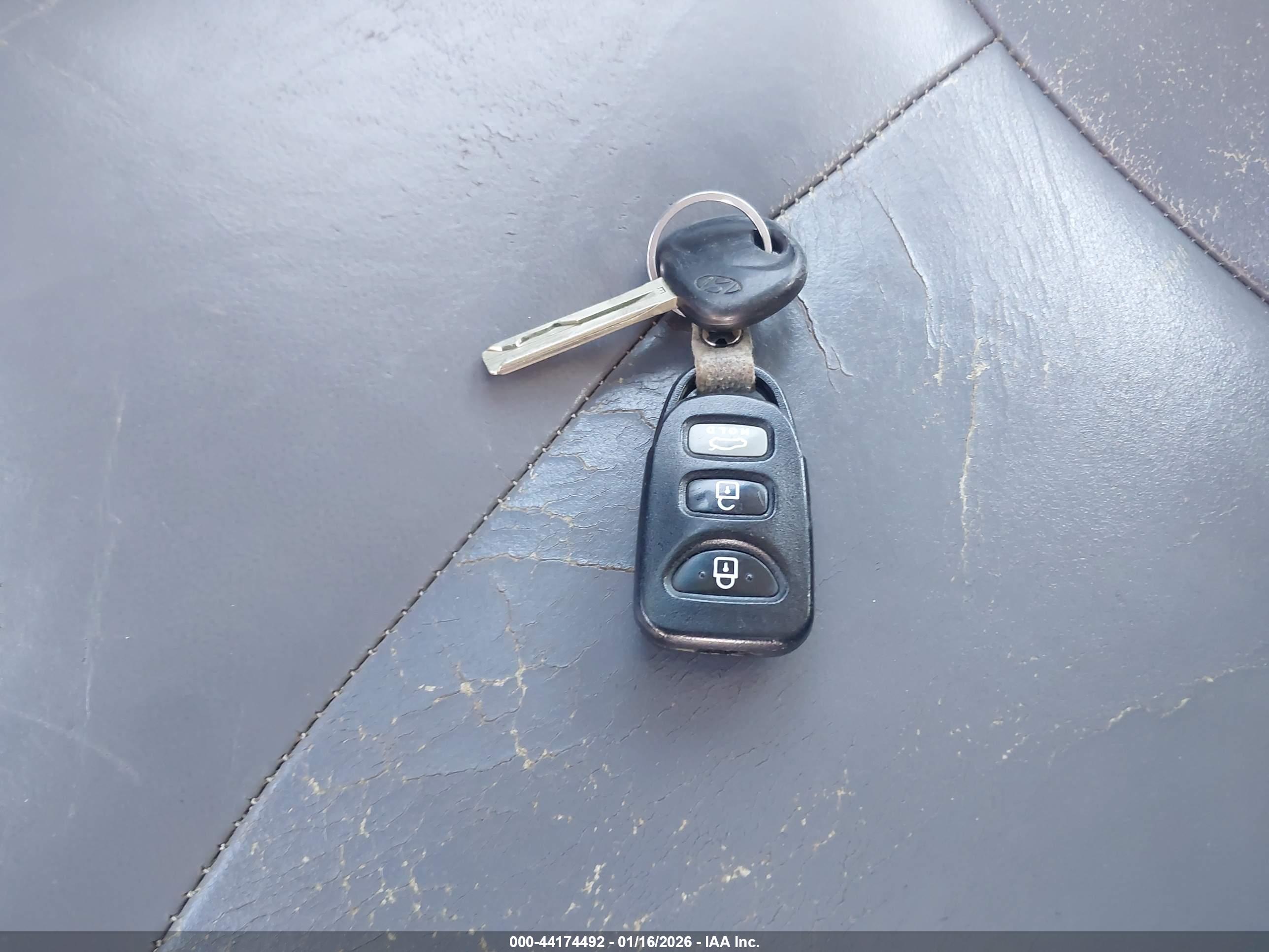 HYUNDAI SONATA image 11