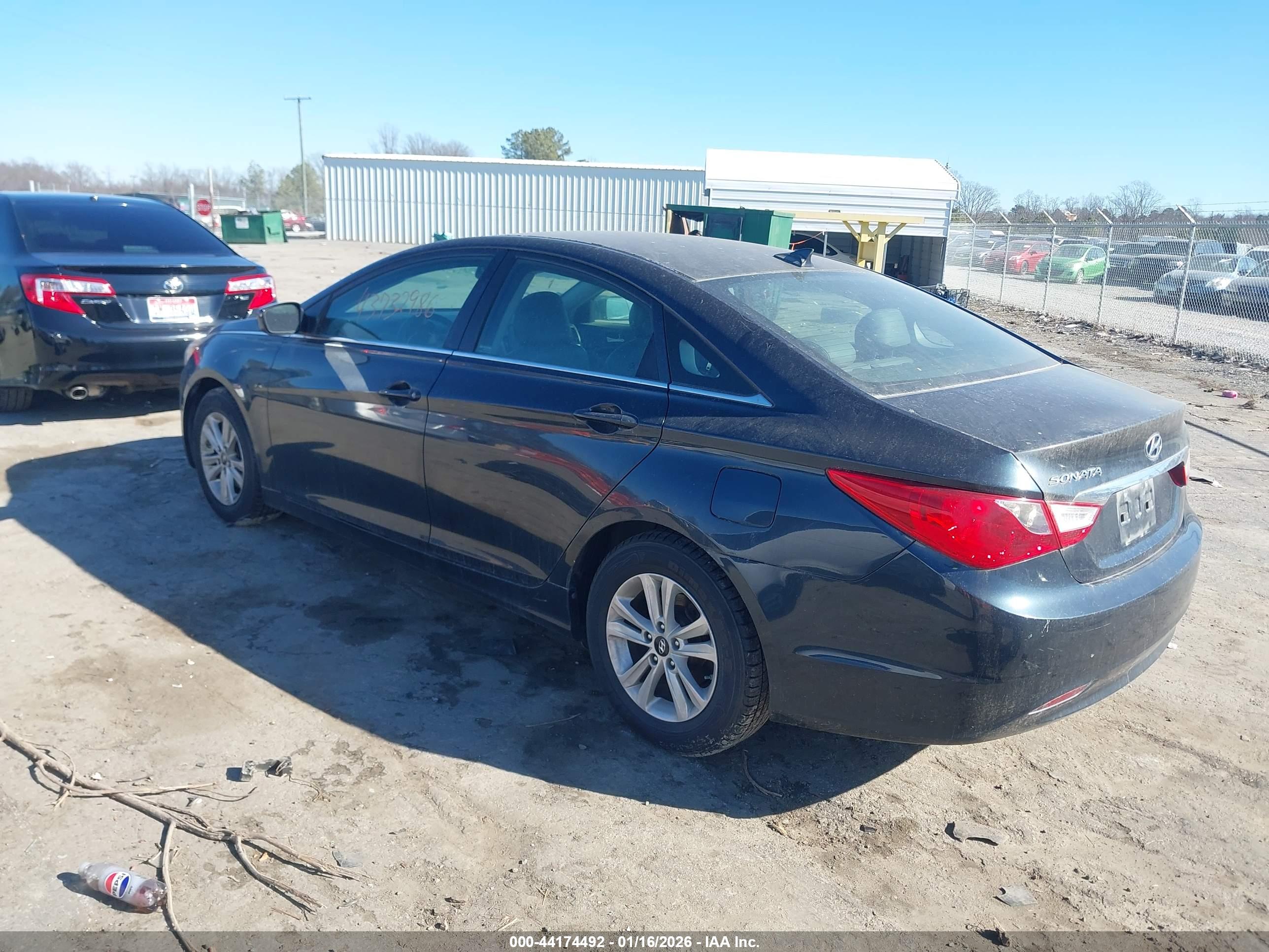 HYUNDAI SONATA image 3
