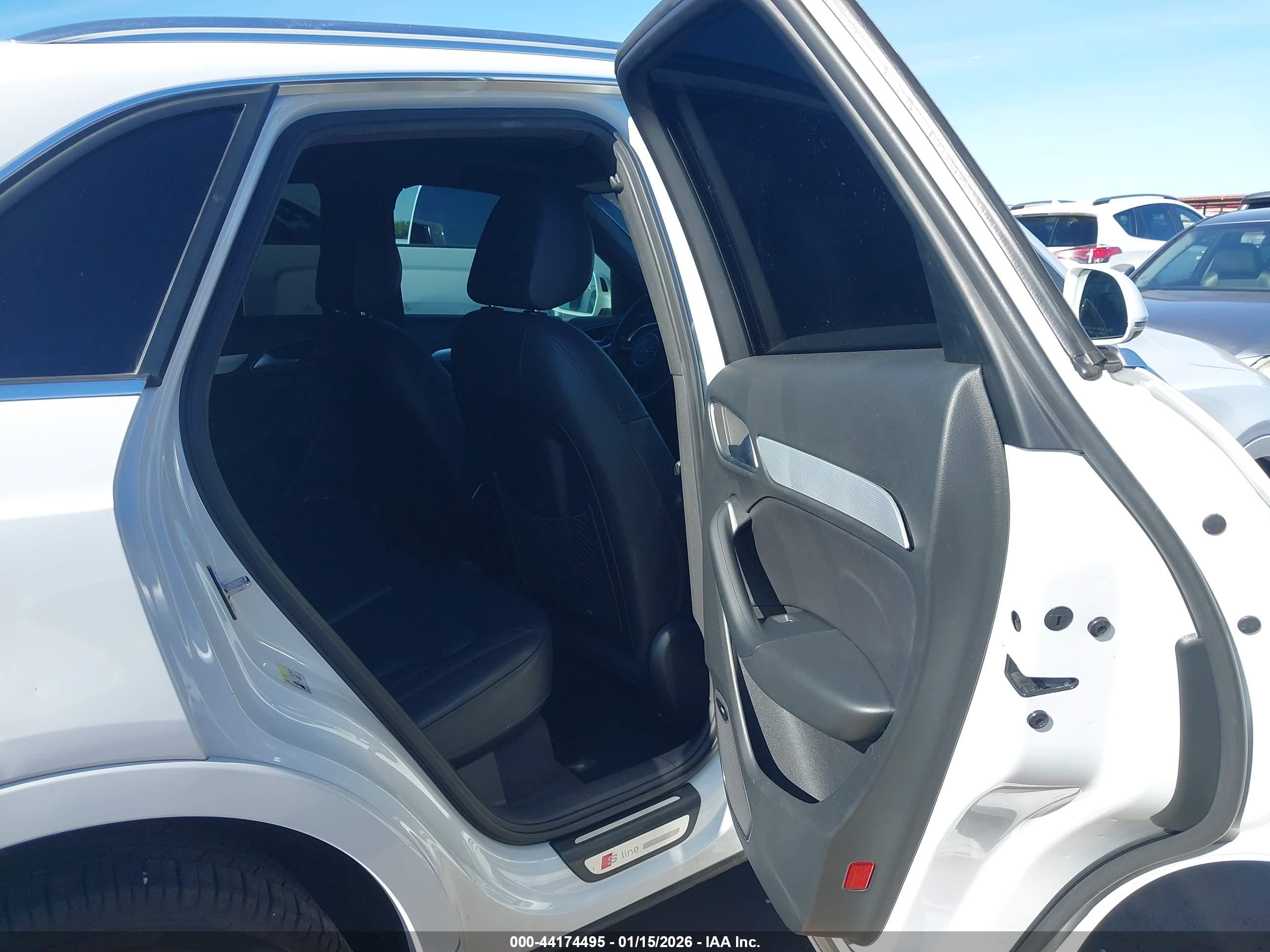 AUDI Q3 image 8