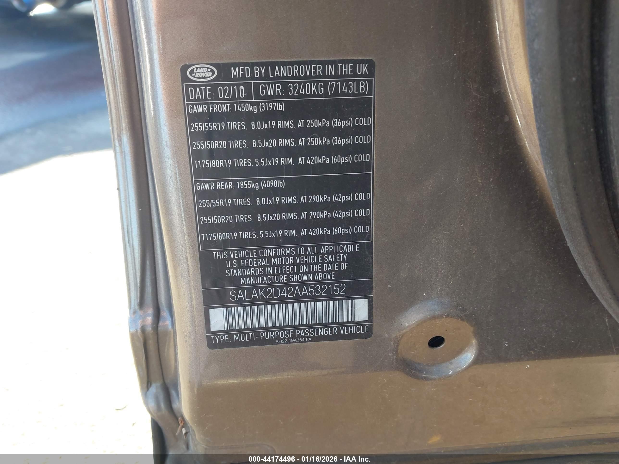 LAND ROVER image 9