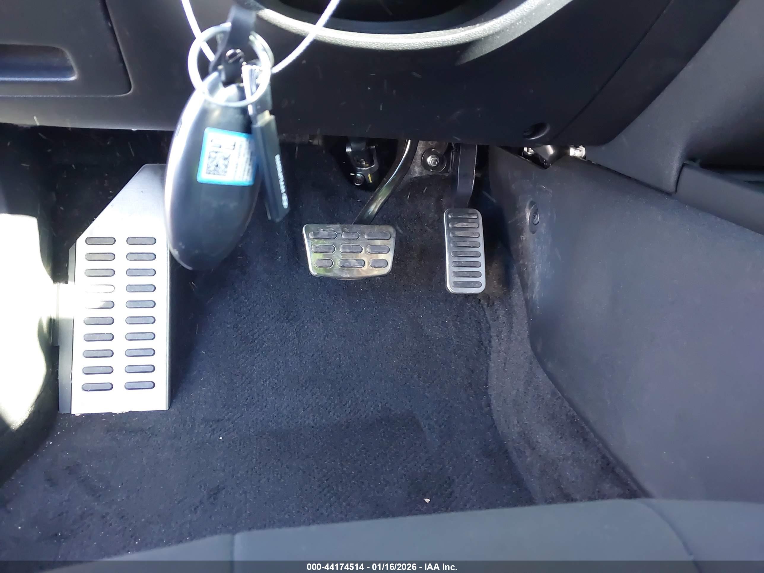 HYUNDAI ELANTRA image 11