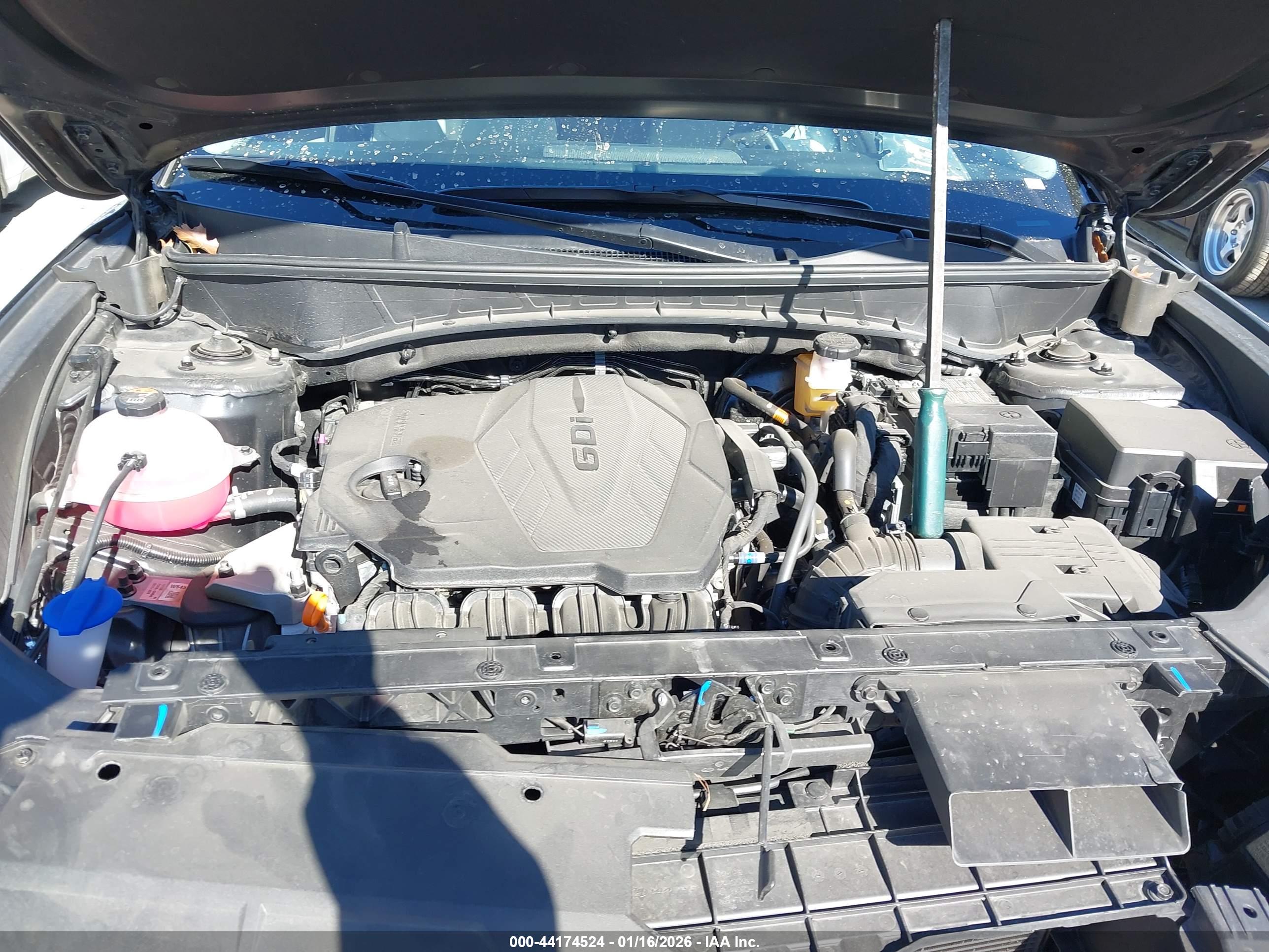 HYUNDAI TUCSON image 10