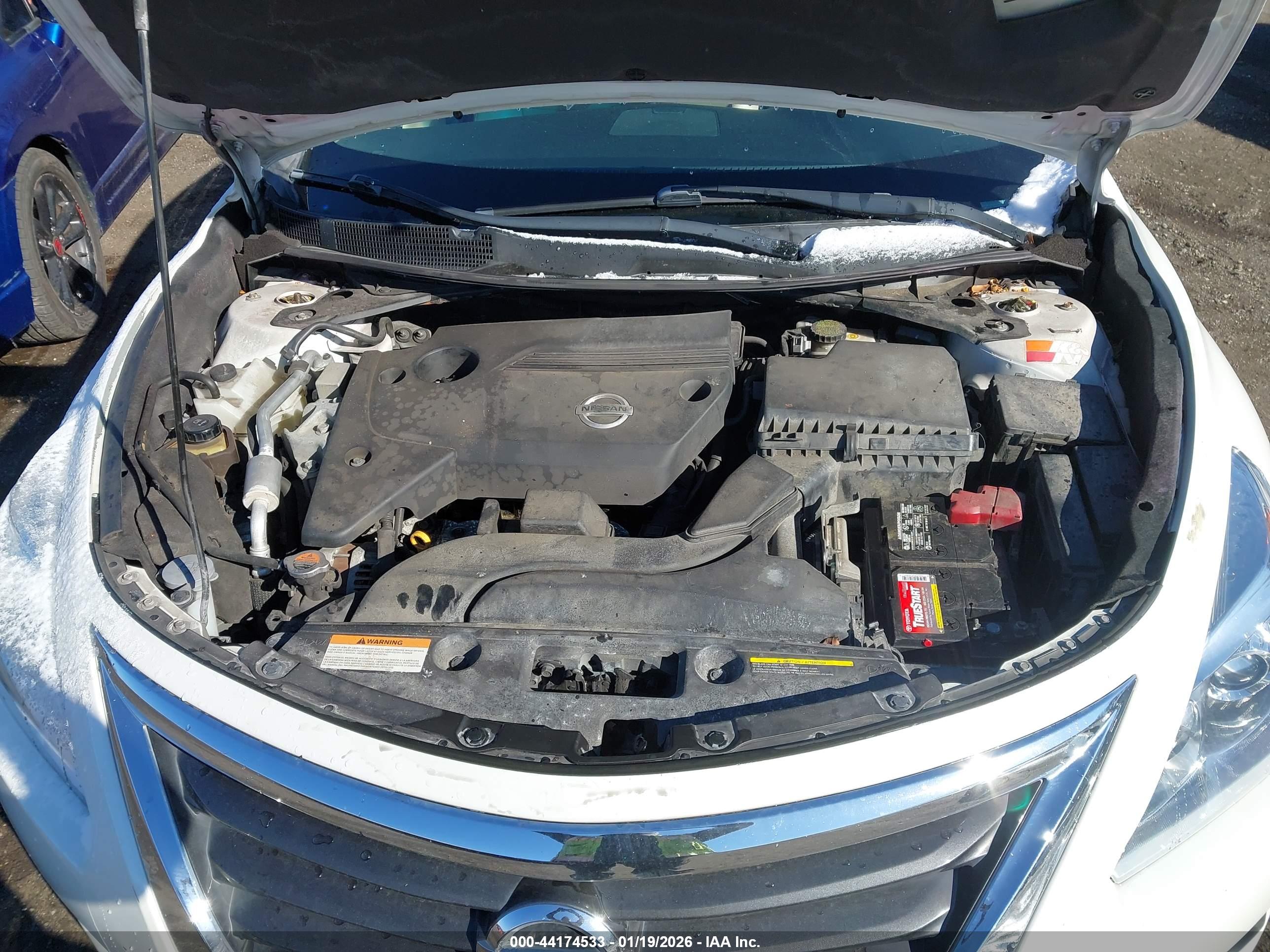 NISSAN ALTIMA image 10