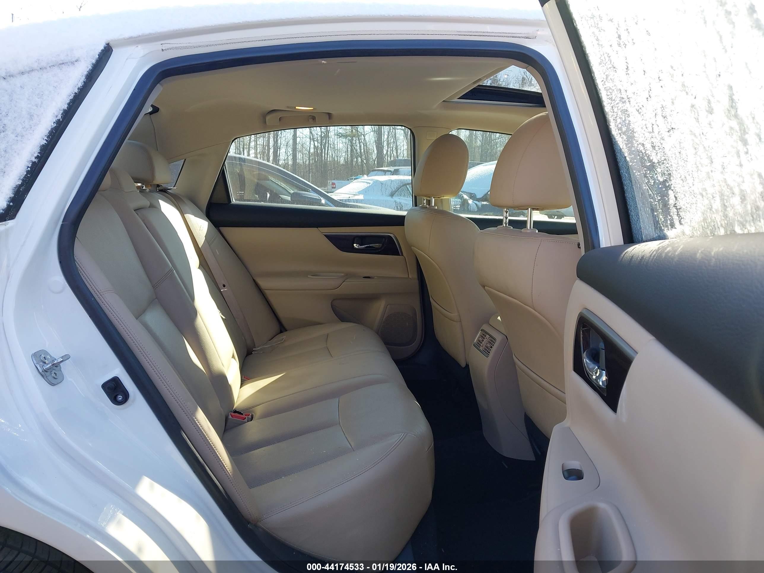 NISSAN ALTIMA image 5