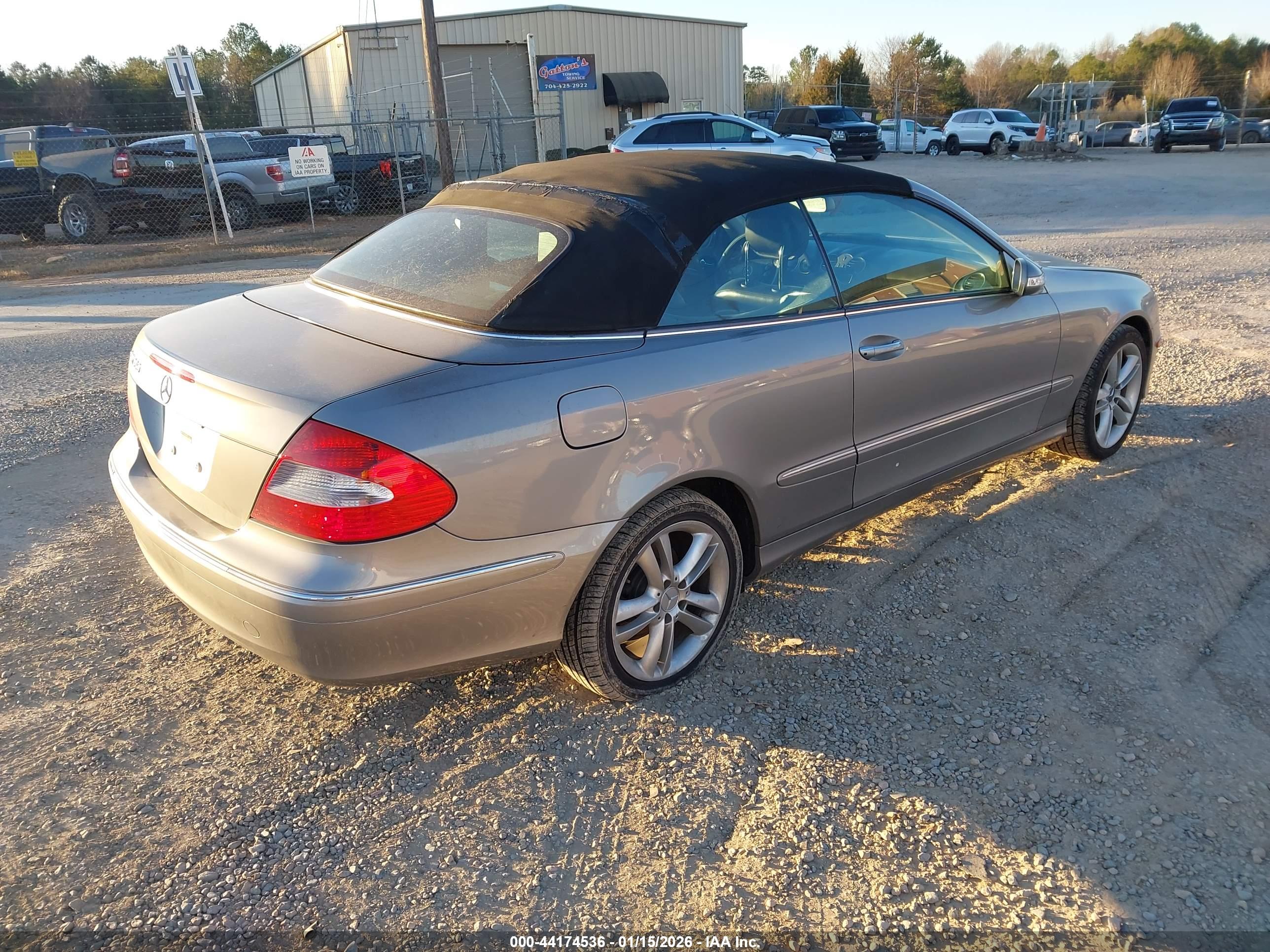 MERCEDES-BENZ CLK image 4