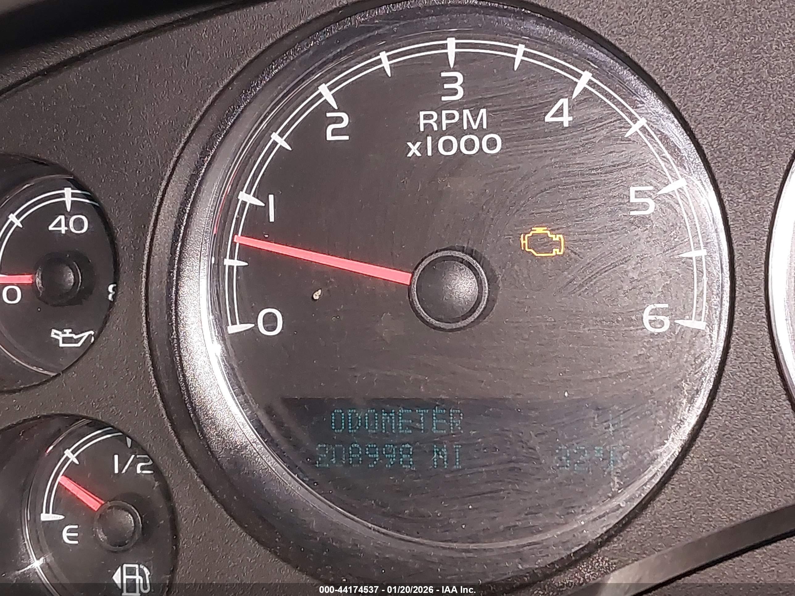 CHEVROLET TAHOE image 7