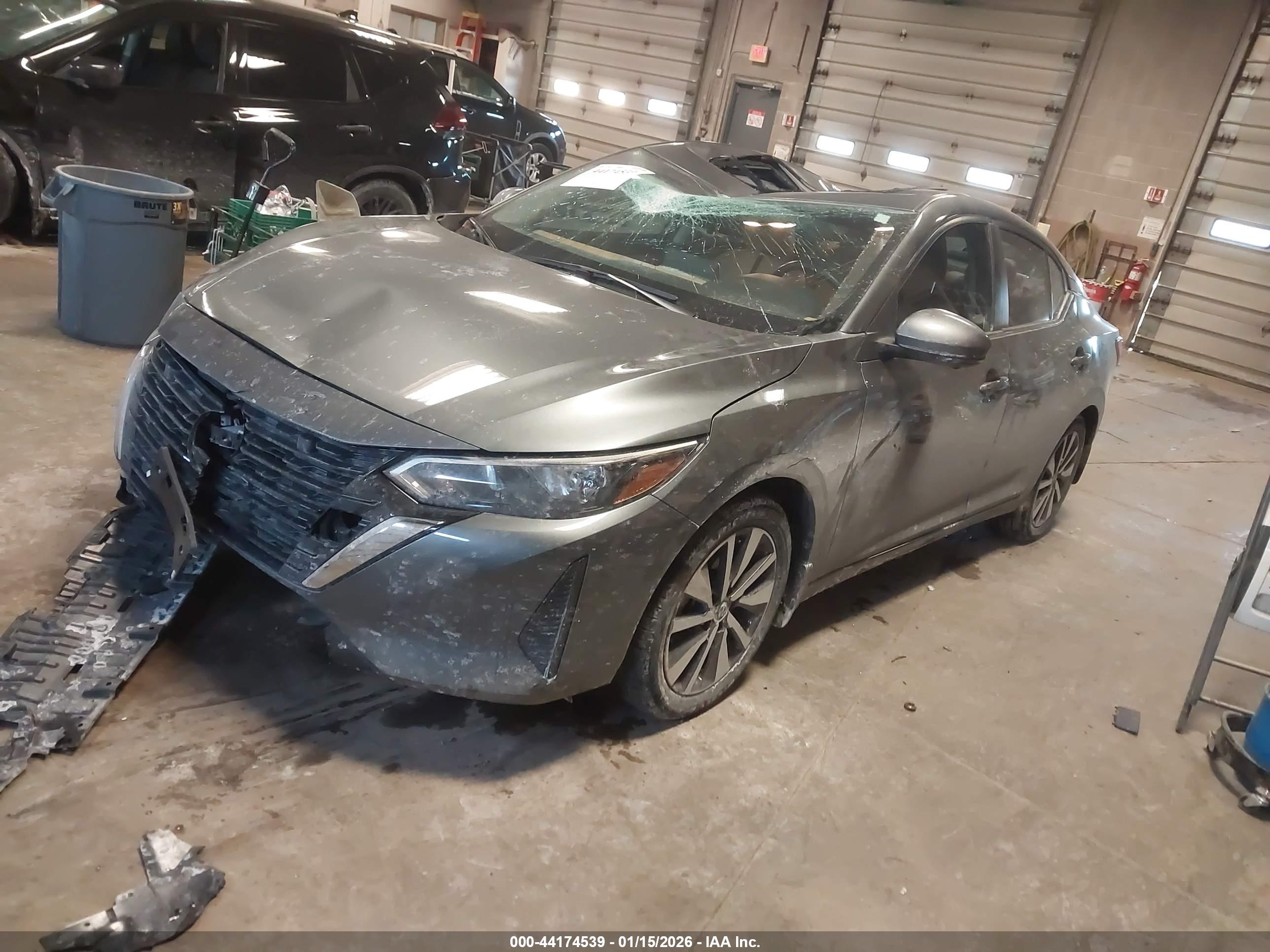NISSAN SENTRA image 2