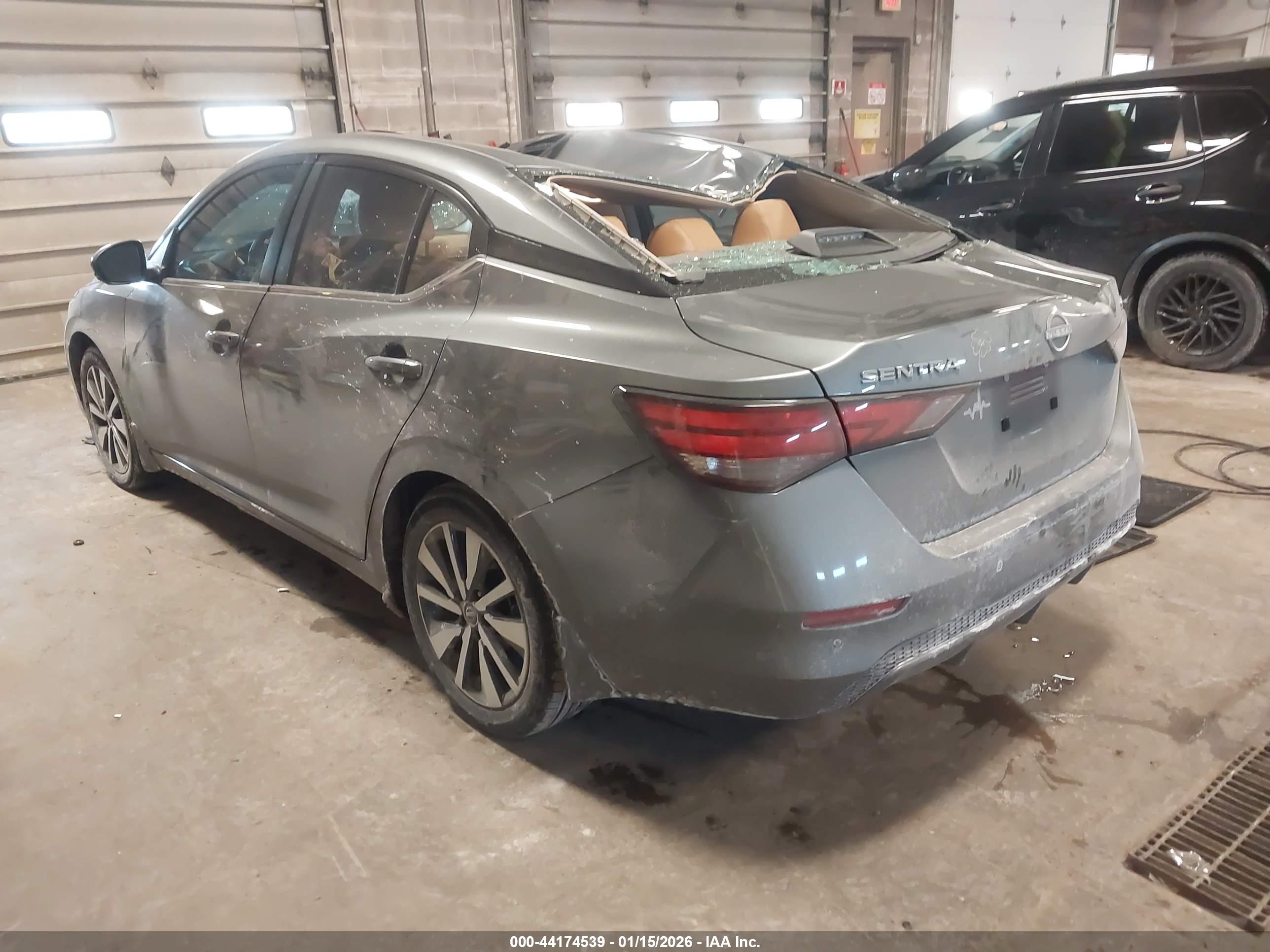 NISSAN SENTRA image 3