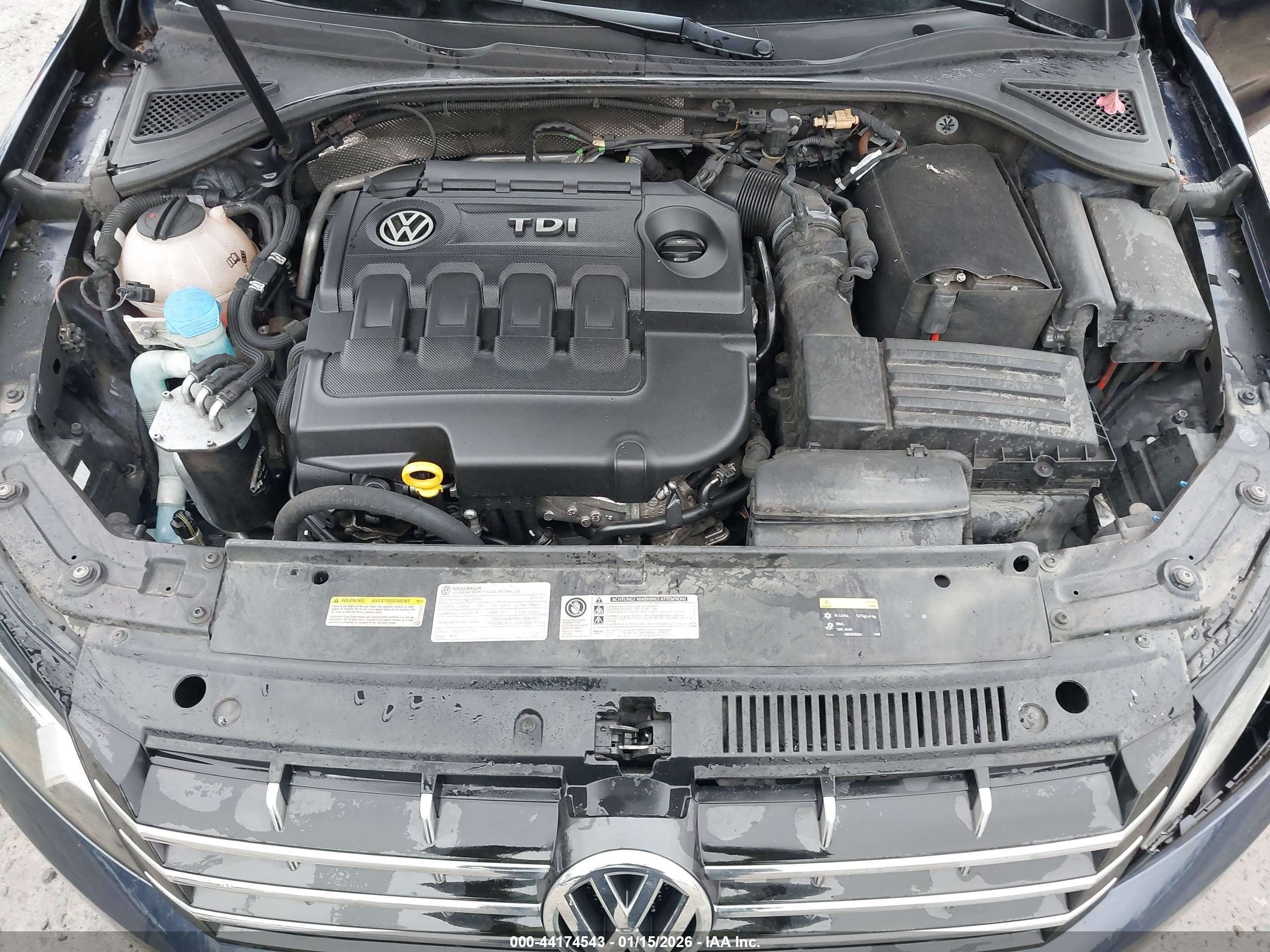 VOLKSWAGEN PASSAT image 10