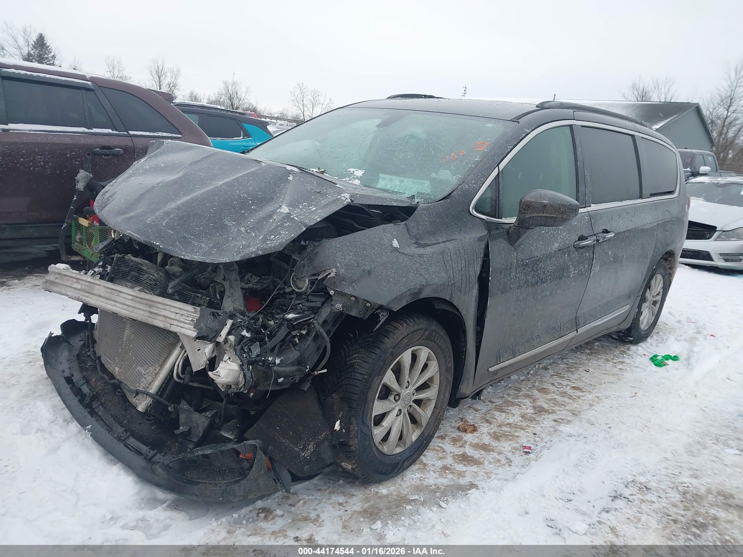 CHRYSLER PACIFICA image 2