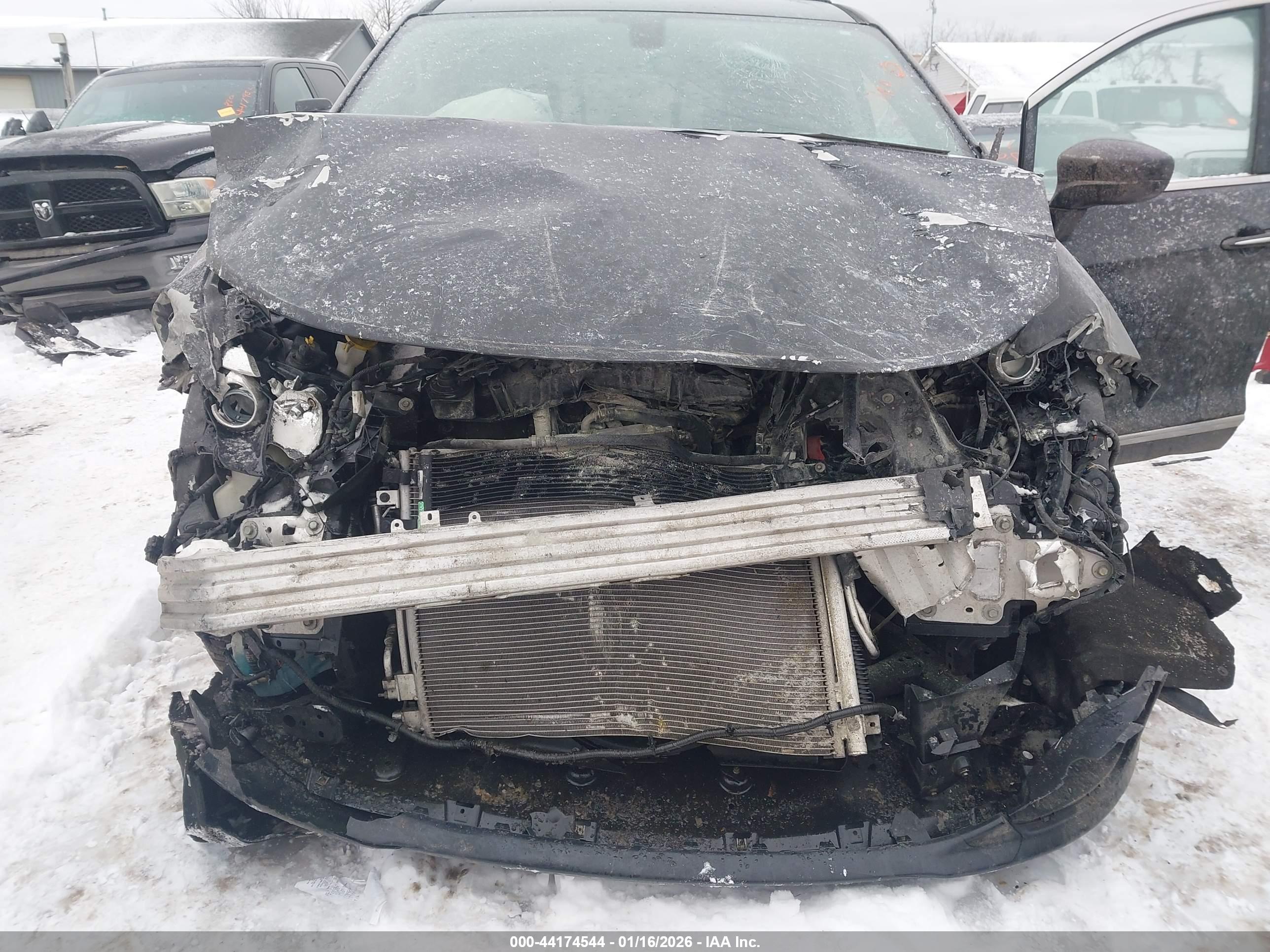 CHRYSLER PACIFICA image 6