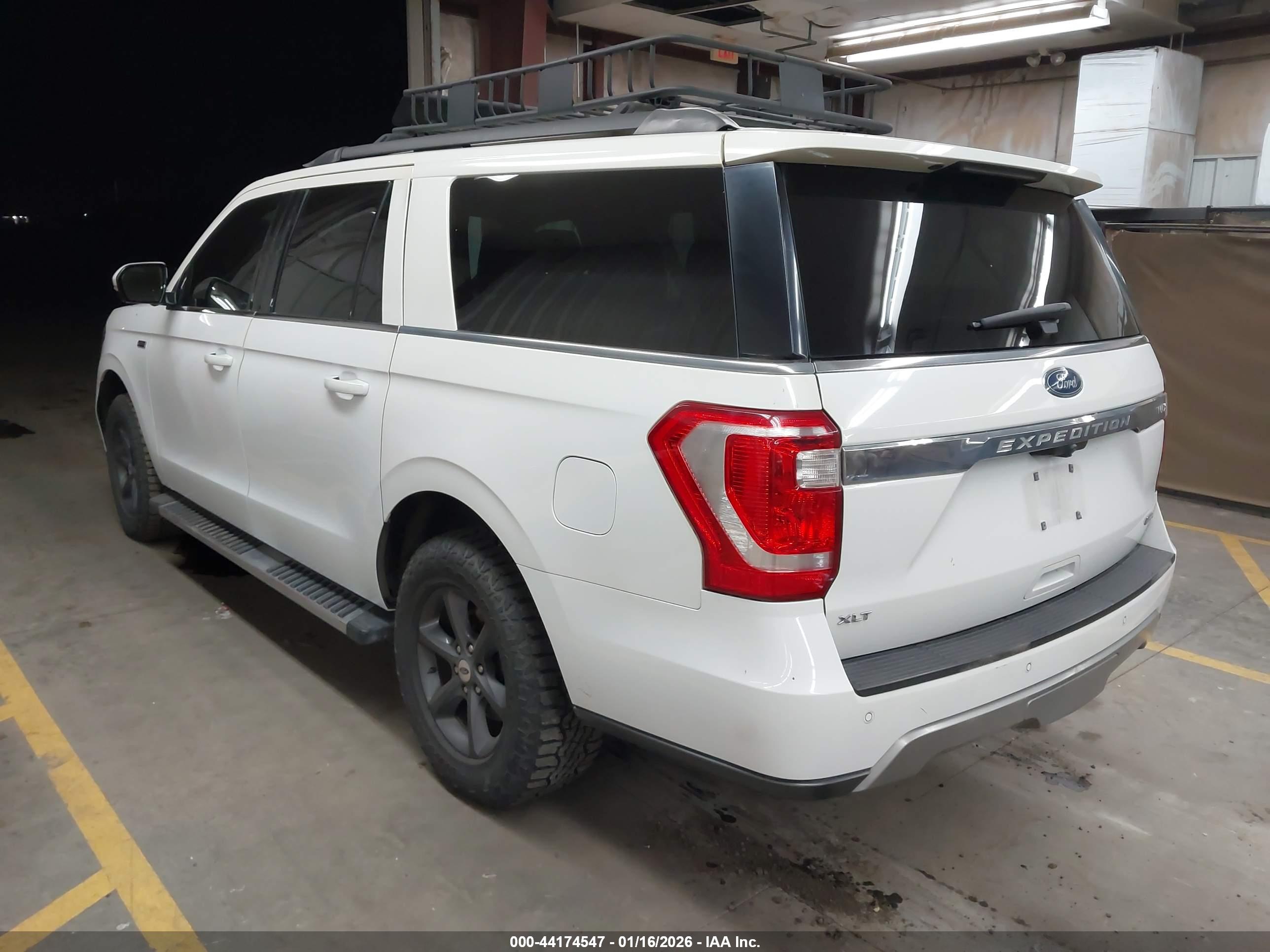 FORD EXPEDITION image 3
