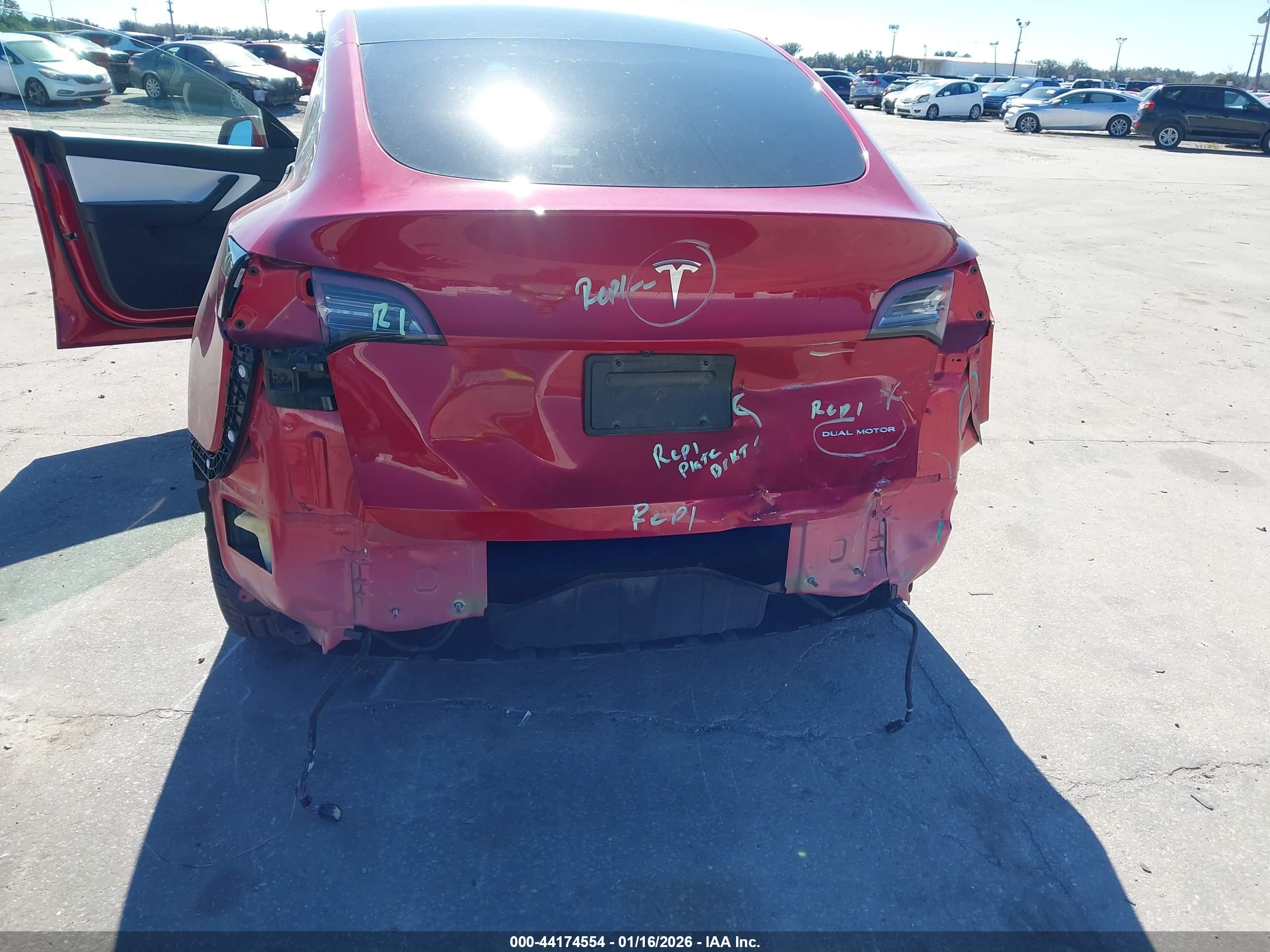 TESLA MODEL image 6