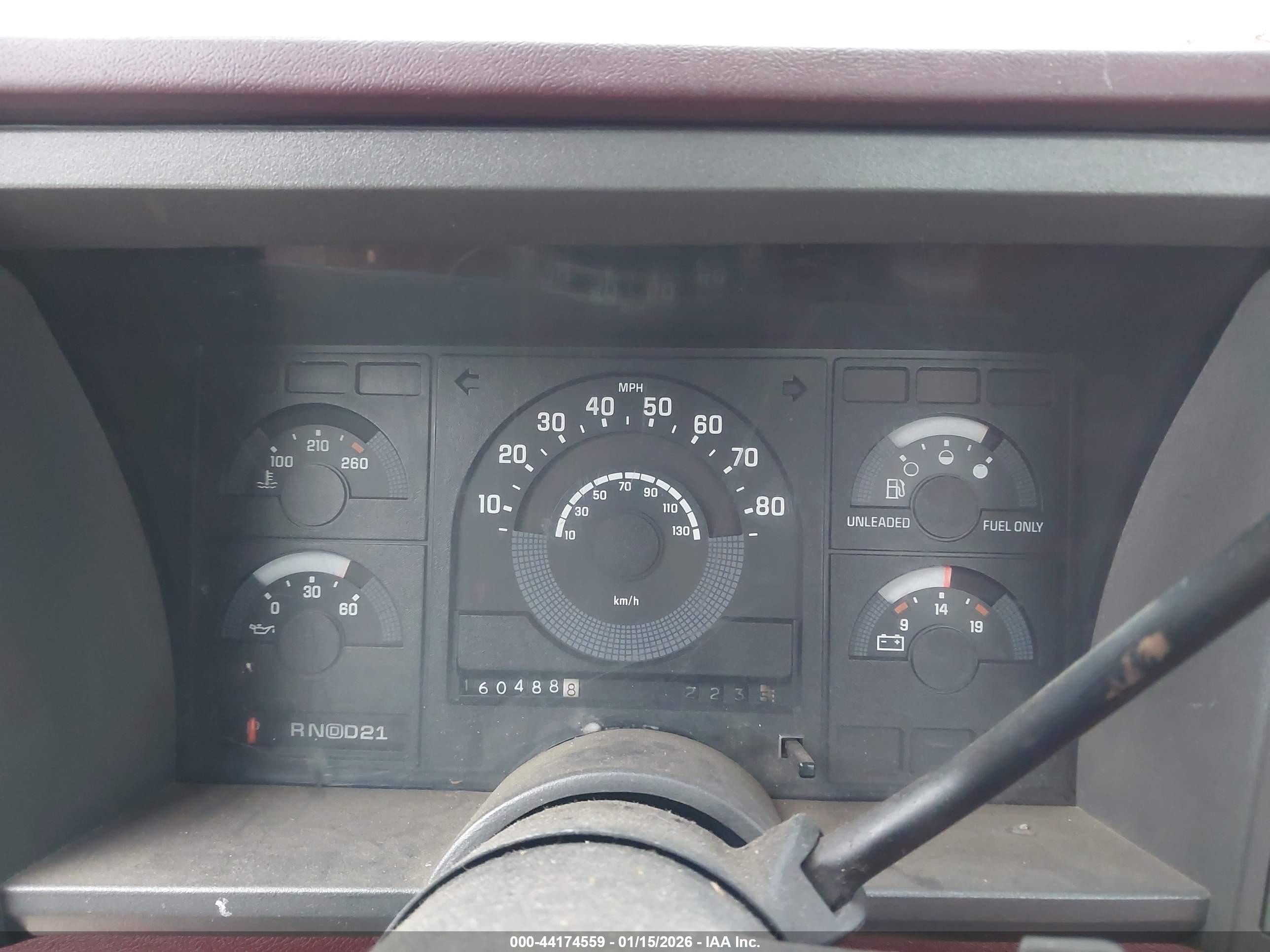 CHEVROLET GMT-400 image 7