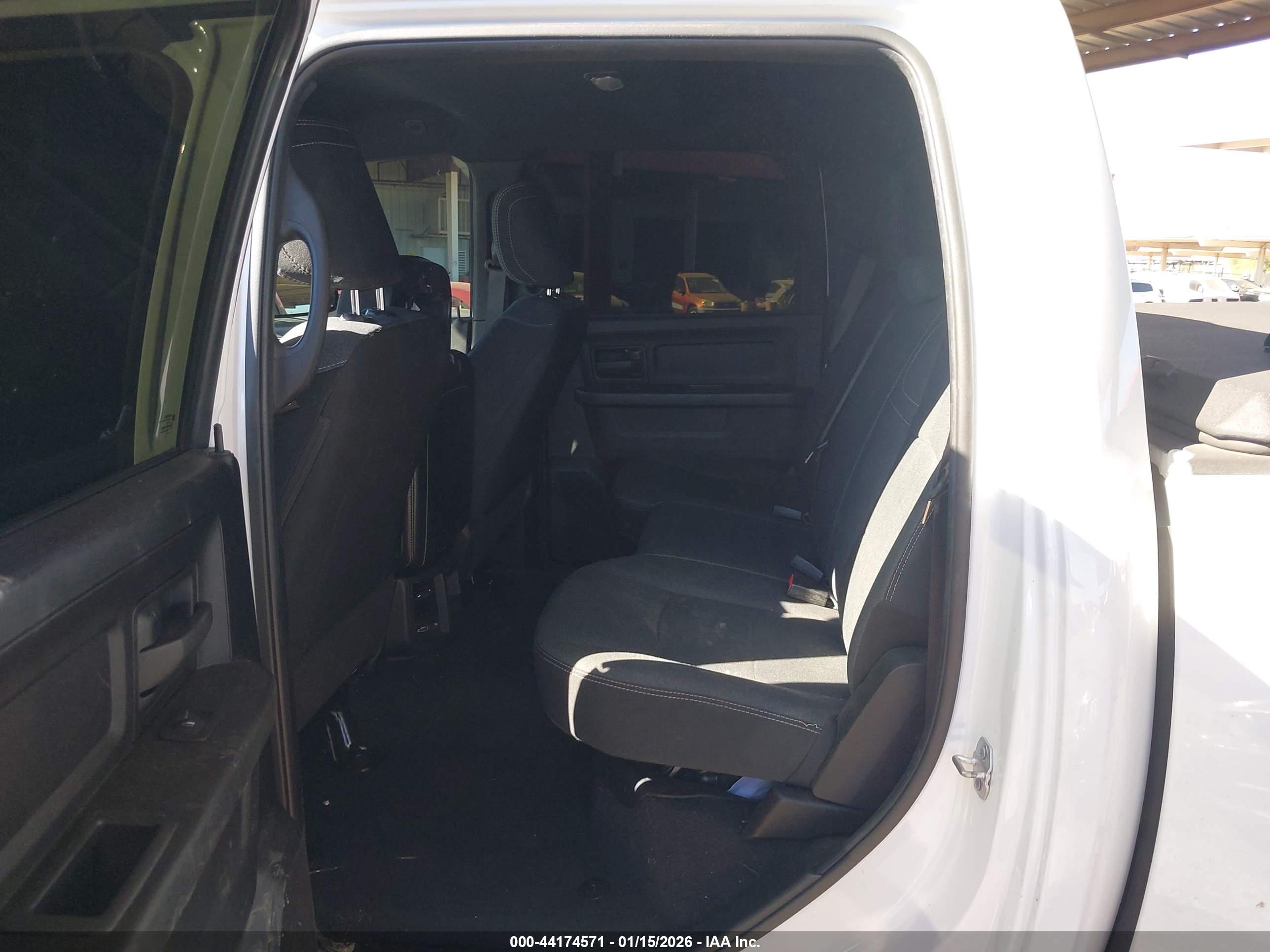 RAM 3500 image 8