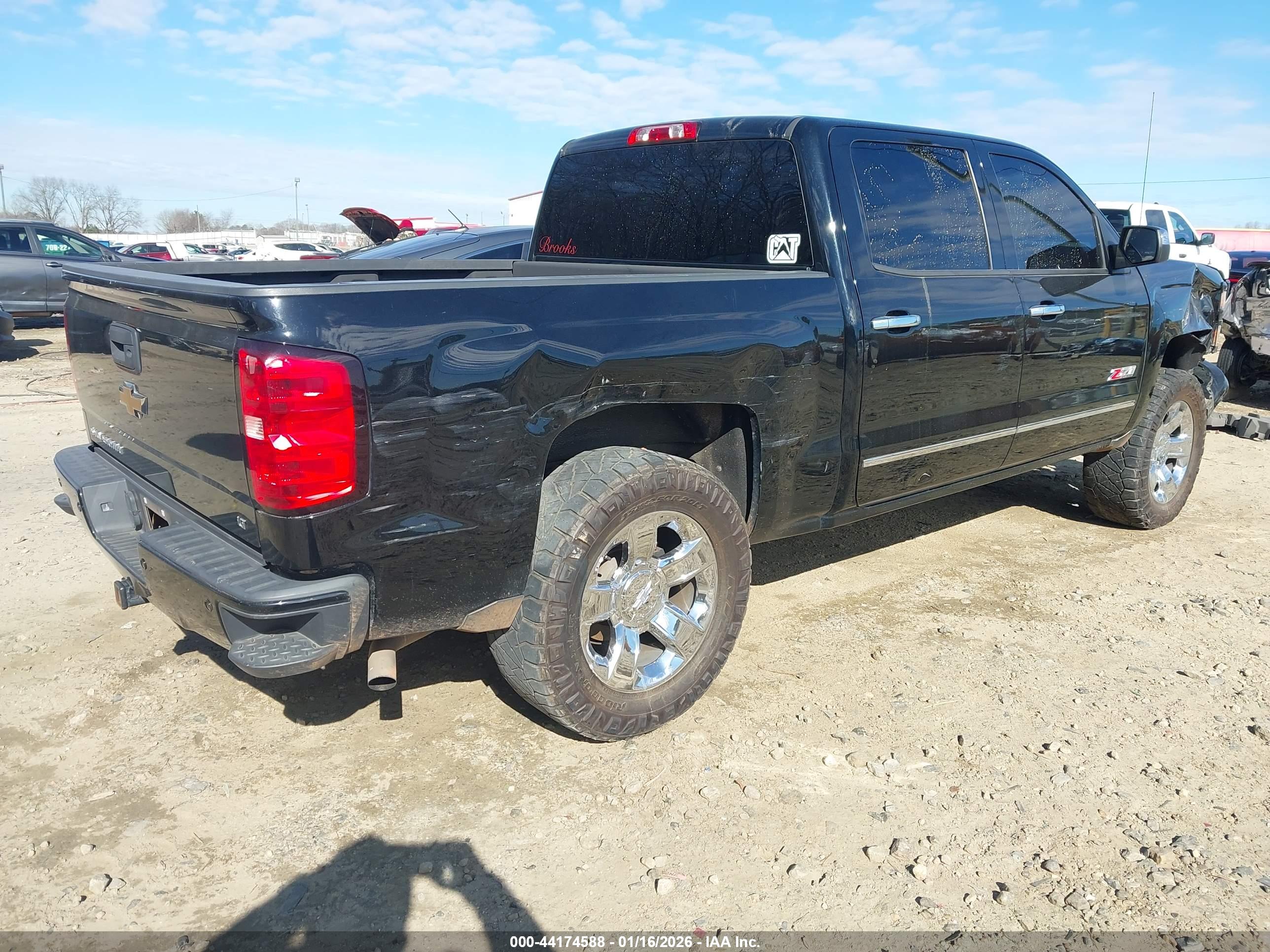 CHEVROLET SILVERADO image 4