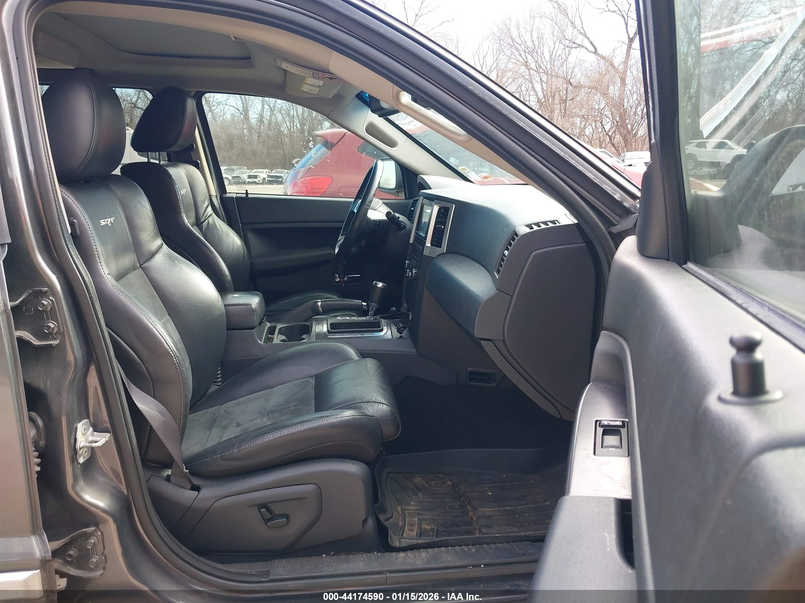 JEEP GRAND image 5
