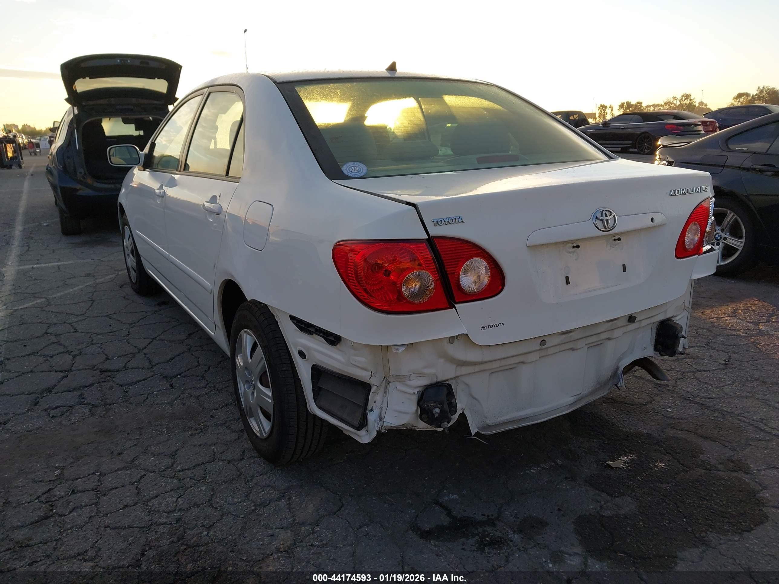 TOYOTA COROLLA image 3
