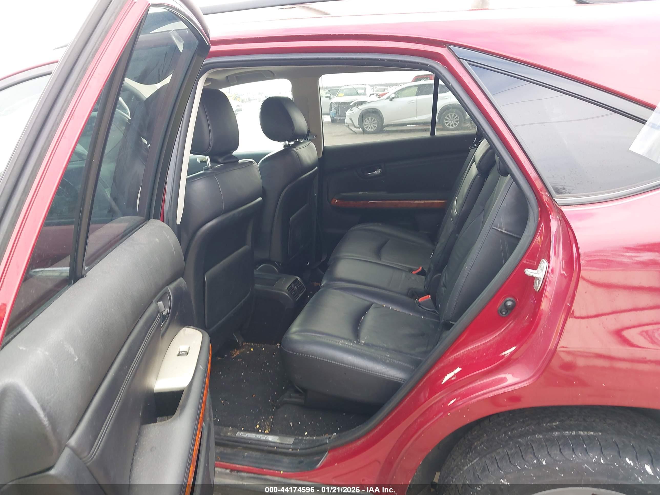 LEXUS RX image 8