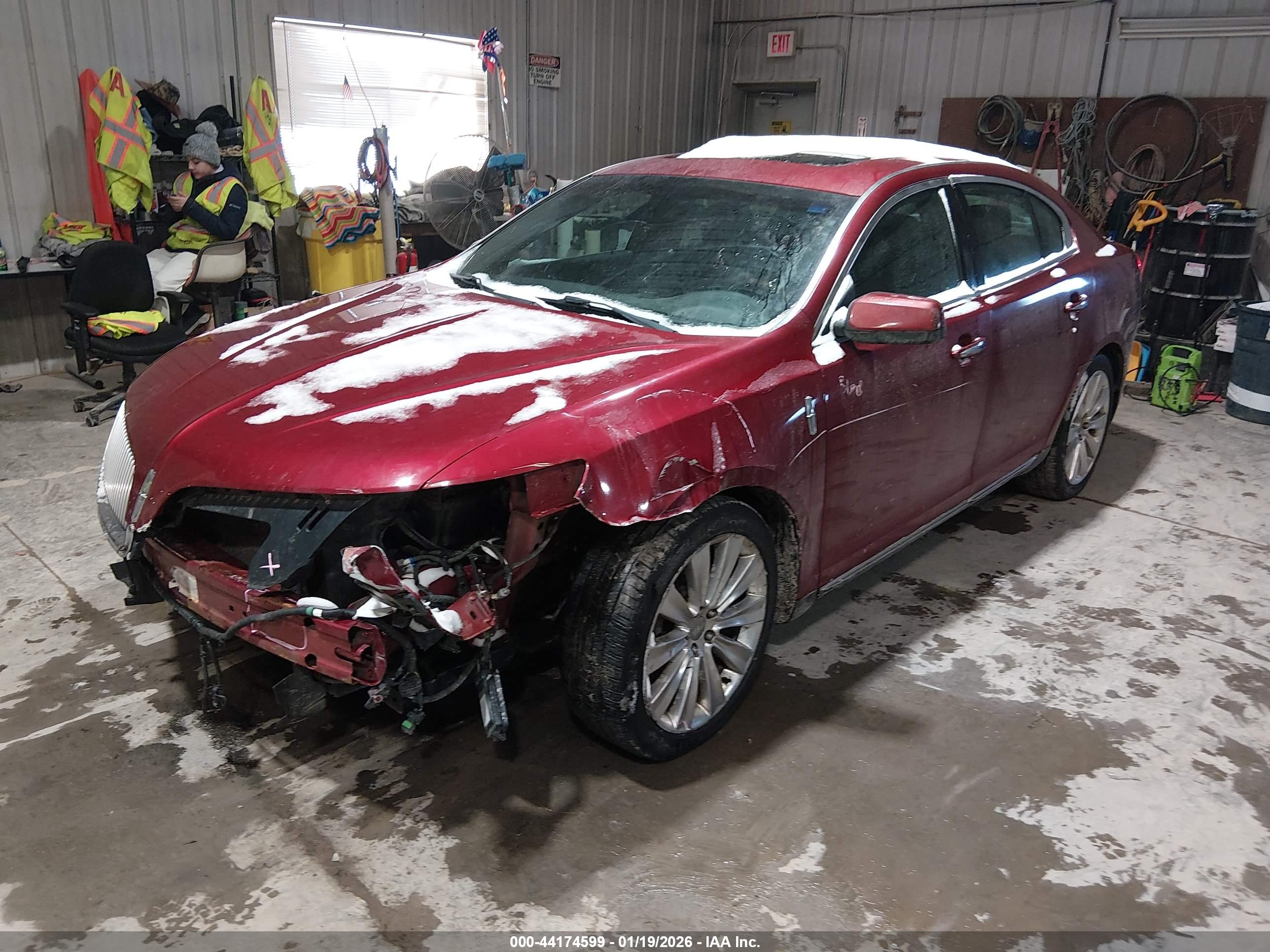 LINCOLN MKS image 2