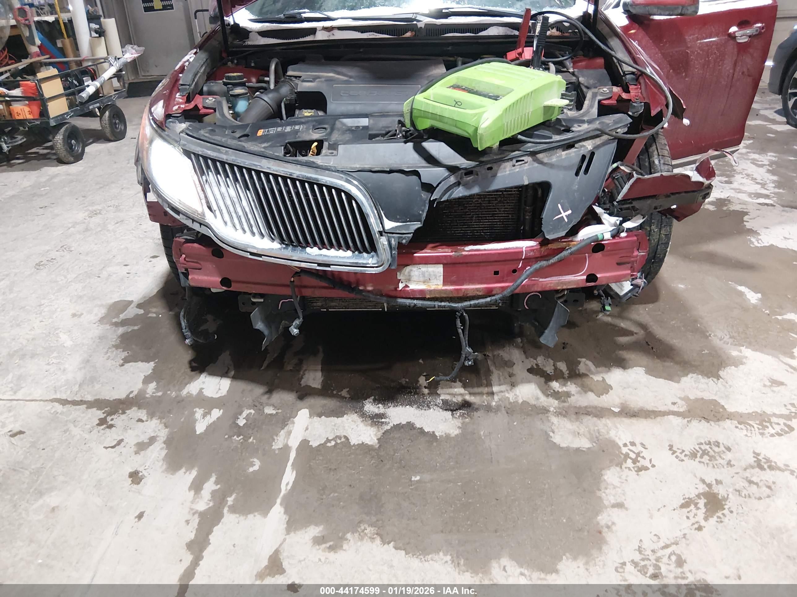 LINCOLN MKS image 6