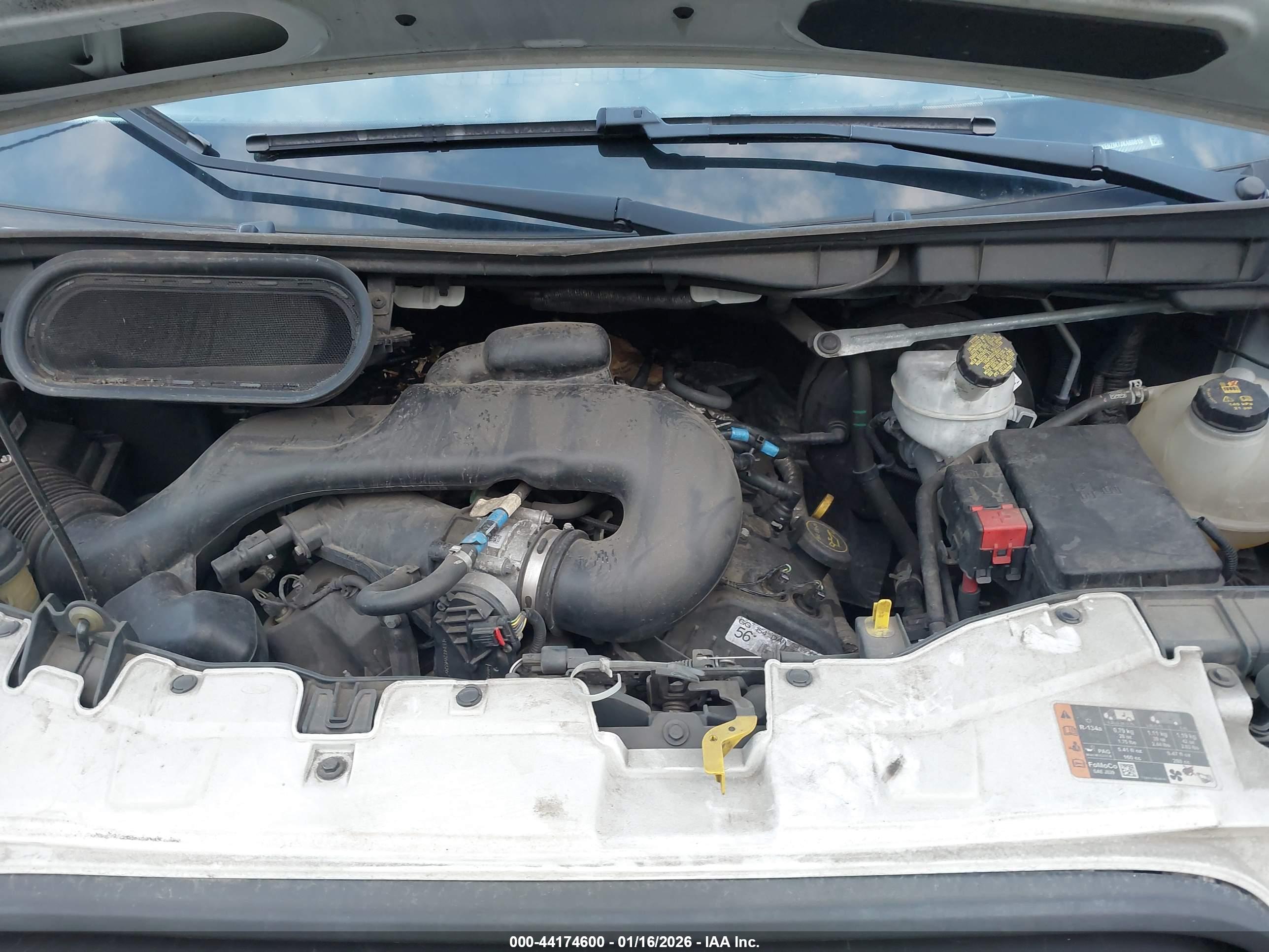 FORD TRANSIT-150 image 10