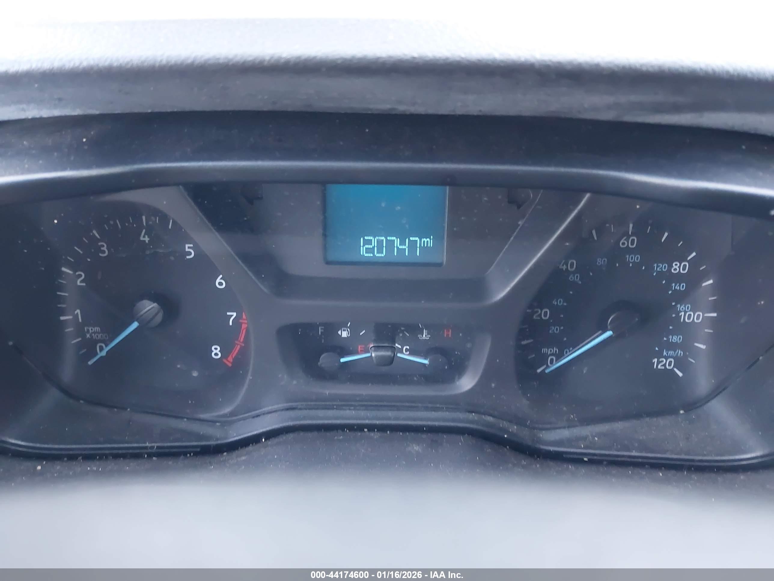 FORD TRANSIT-150 image 7