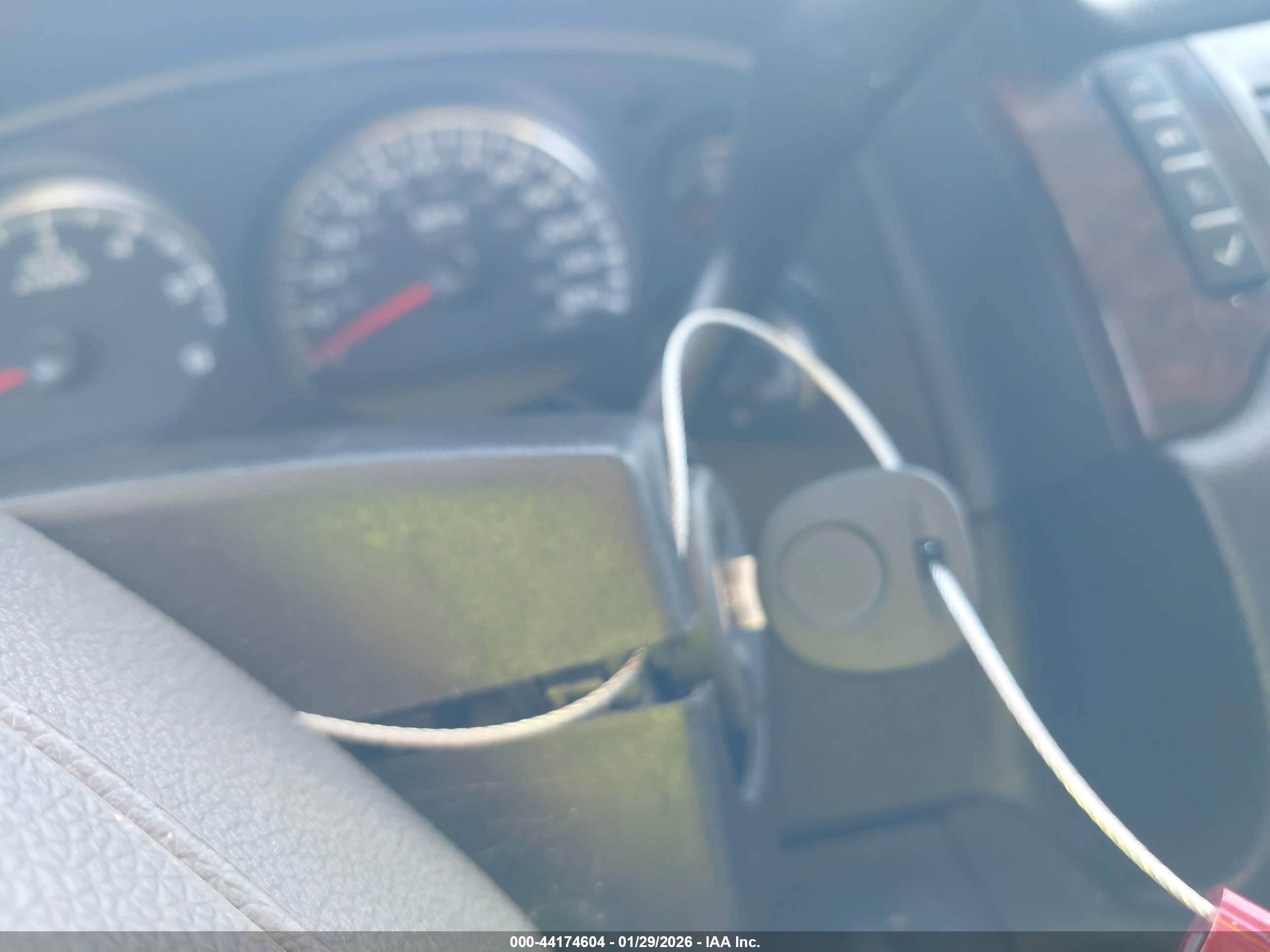 GMC YUKON image 11