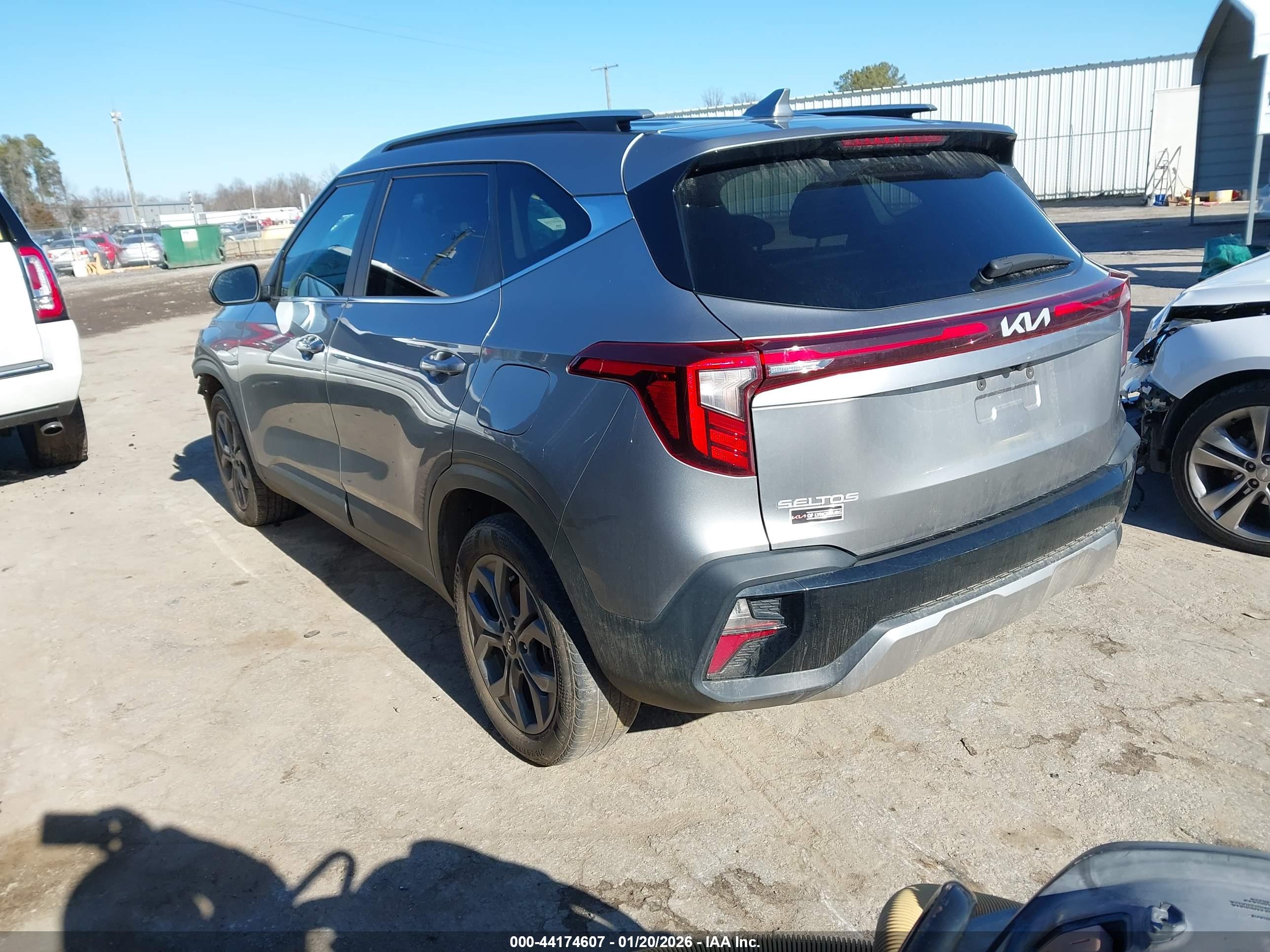 KIA SELTOS image 3