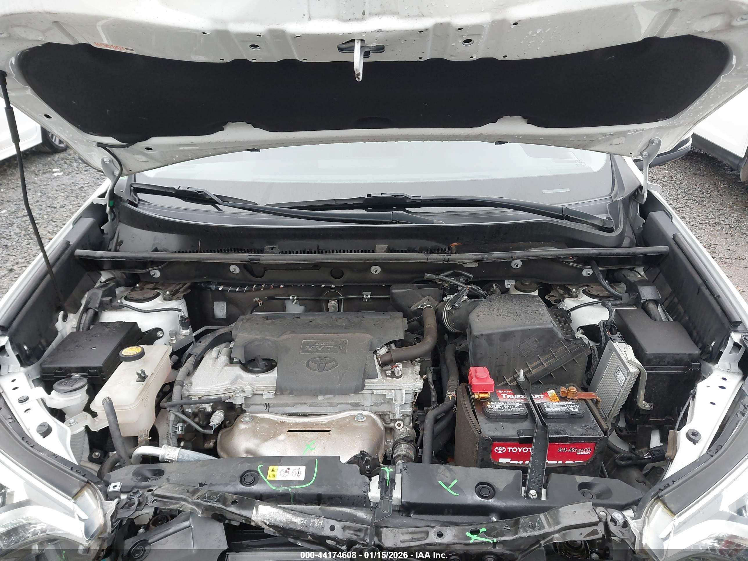 TOYOTA RAV4 image 10
