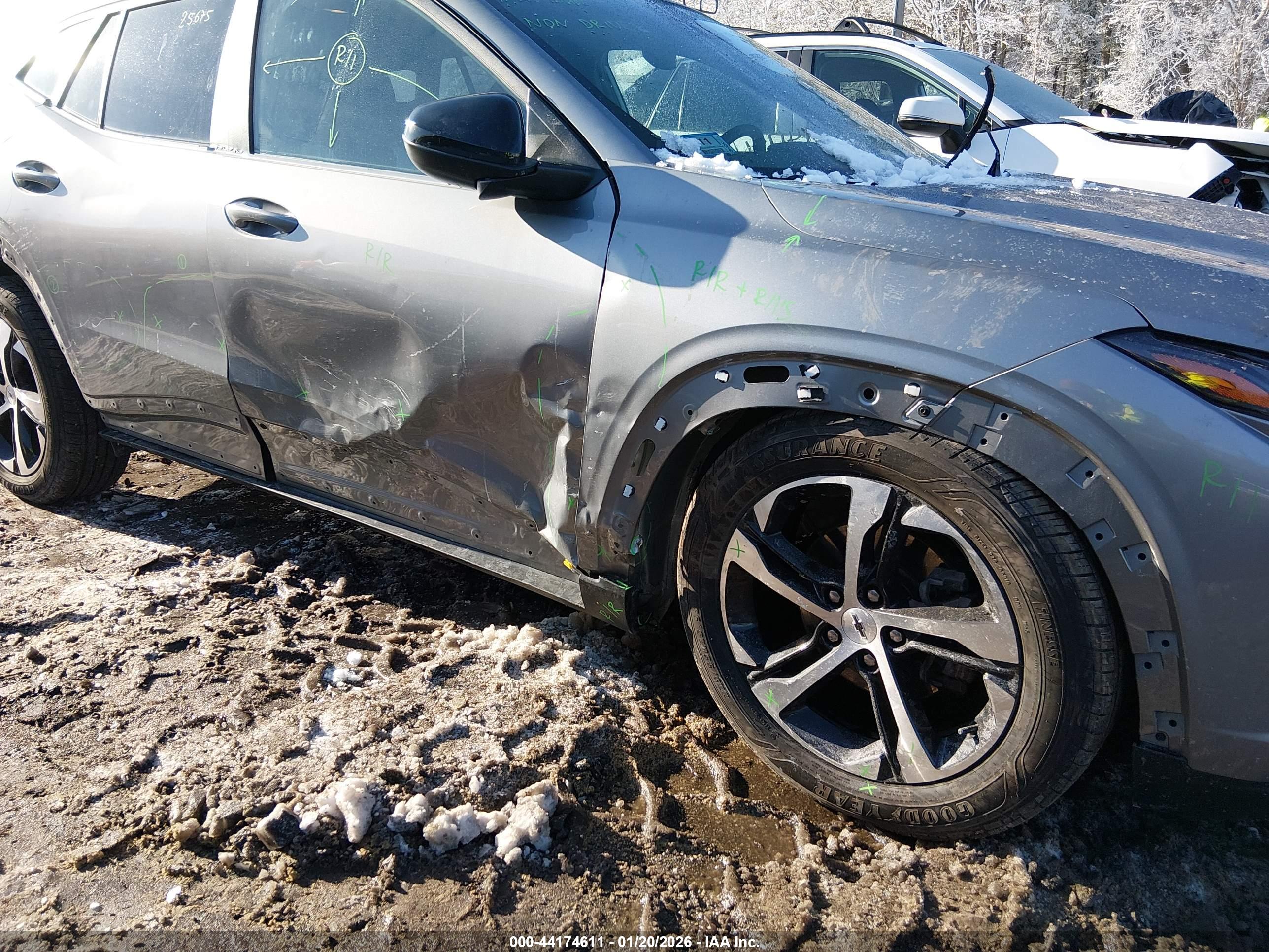 CHEVROLET TRAX image 6