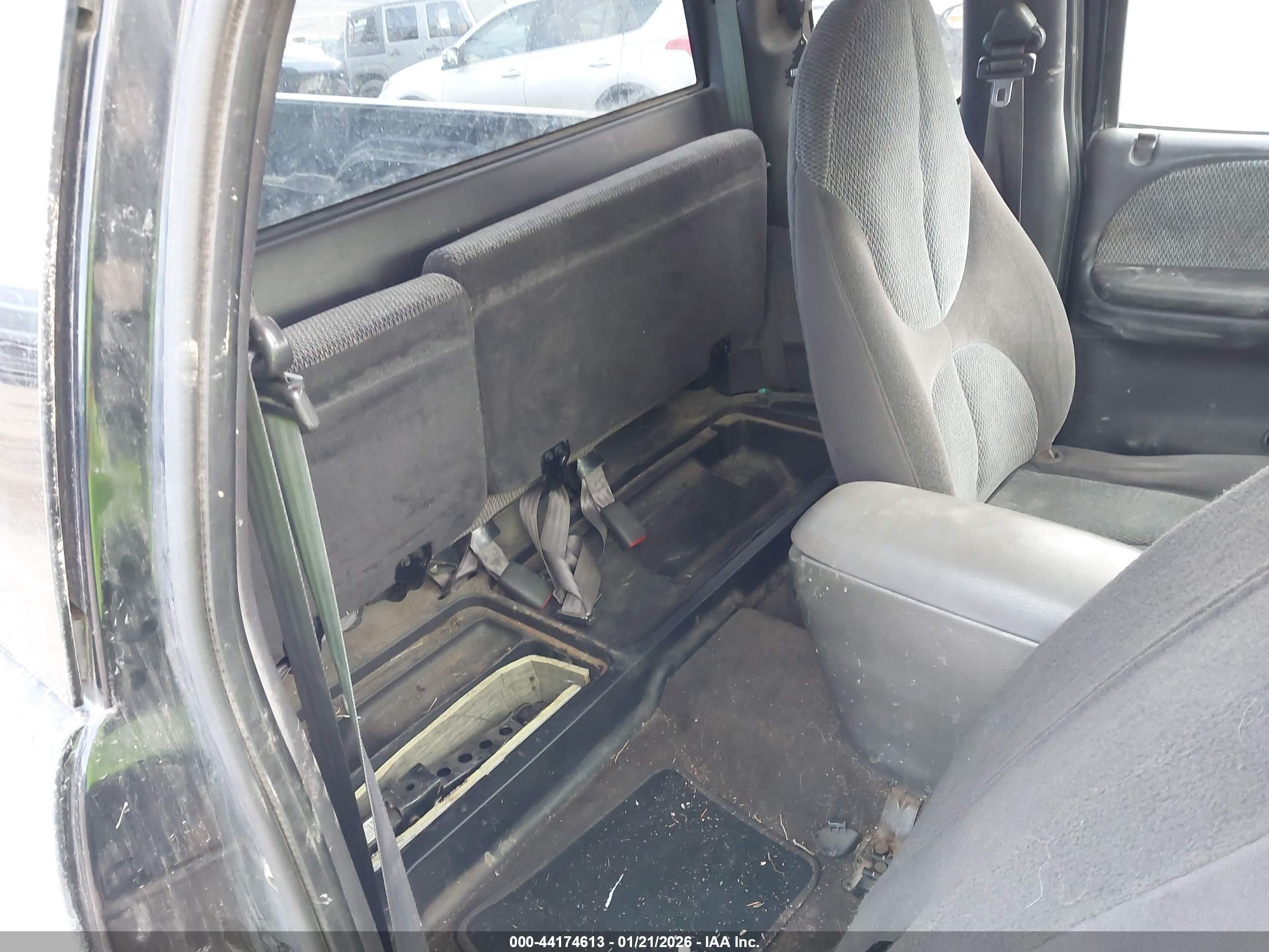 DODGE DAKOTA image 8