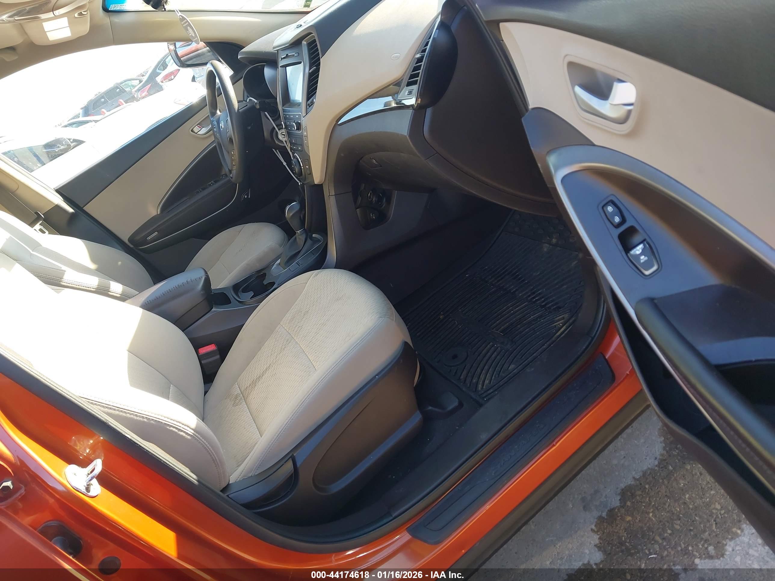 HYUNDAI SANTA image 5