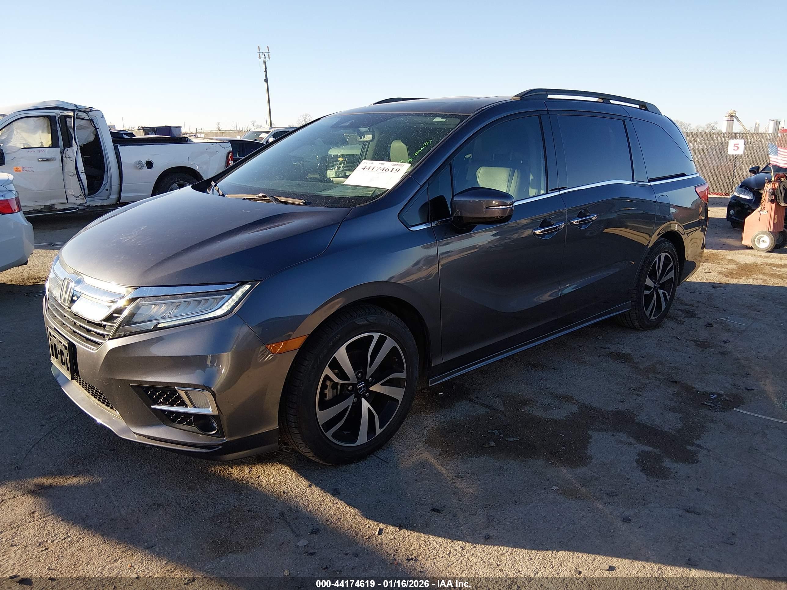 HONDA ODYSSEY image 2