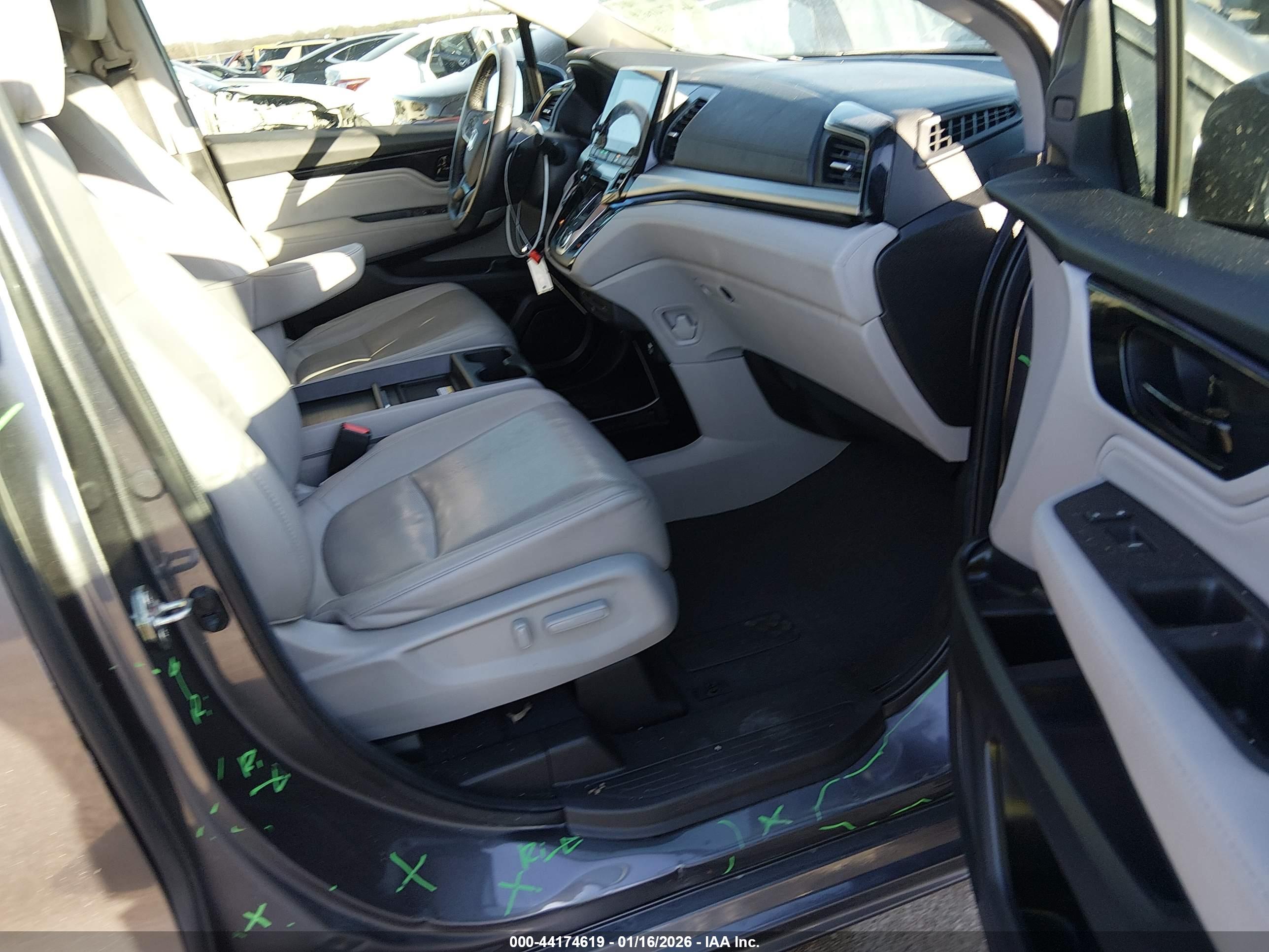 HONDA ODYSSEY image 5