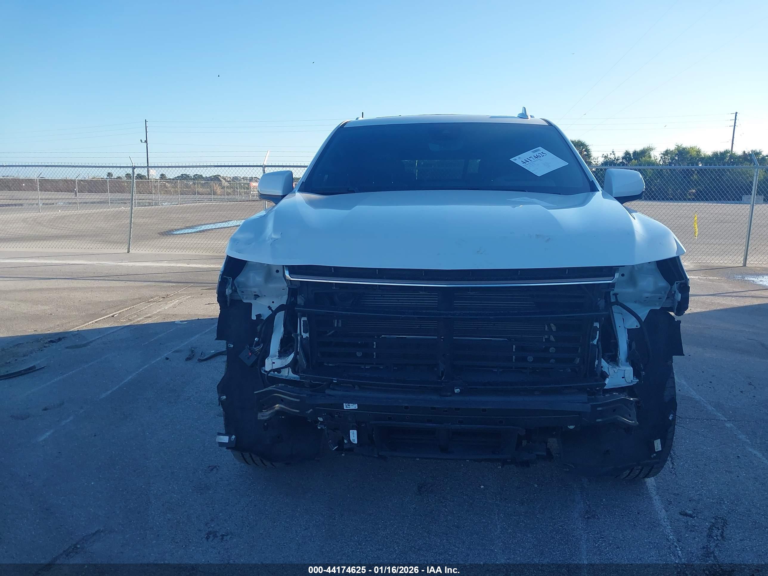 CHEVROLET TAHOE image 6