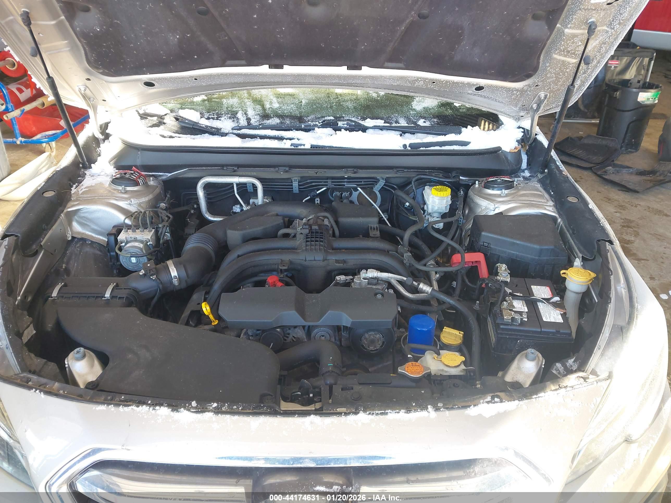 SUBARU OUTBACK image 10